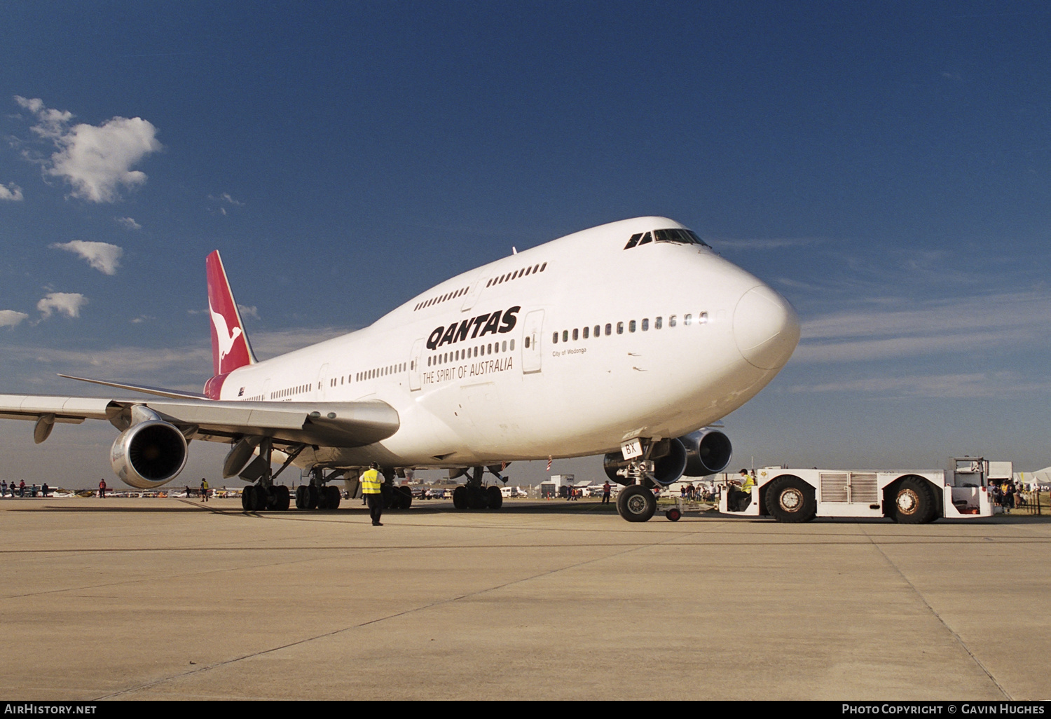 Aircraft Photo of VH-EBX | Boeing 747-338 | Qantas | AirHistory.net #420383