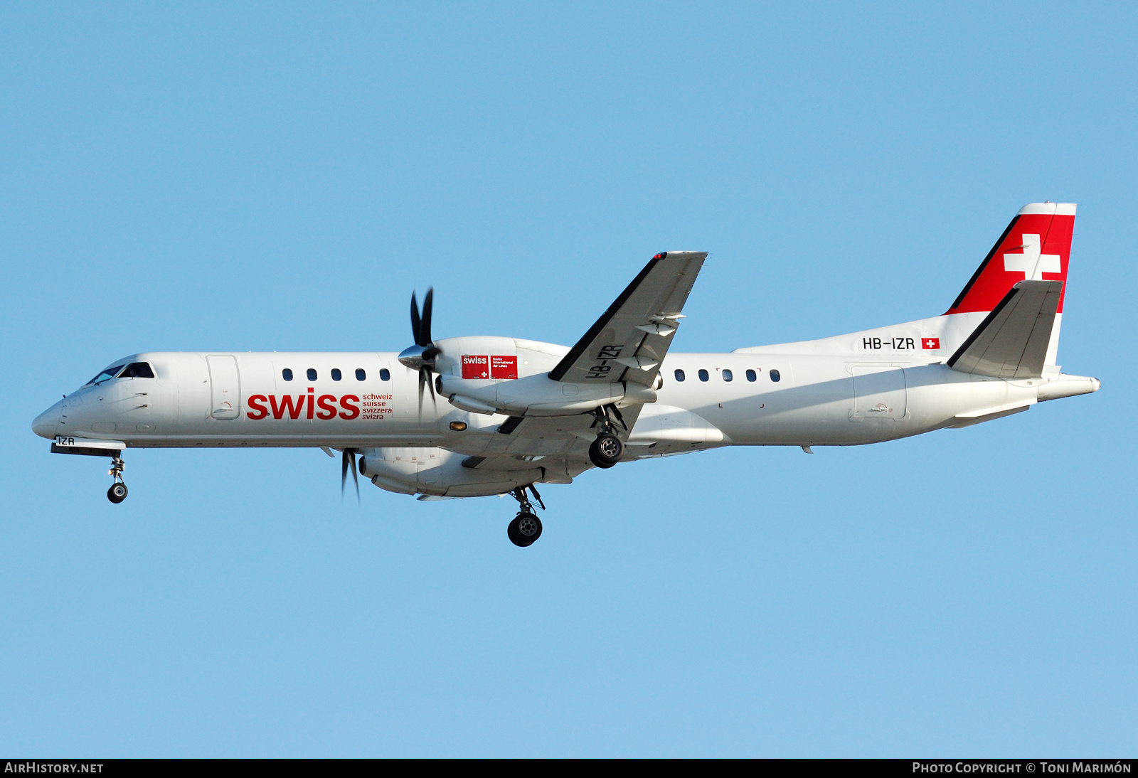 Aircraft Photo of HB-IZR | Saab 2000 | Swiss International Air Lines | AirHistory.net #420391