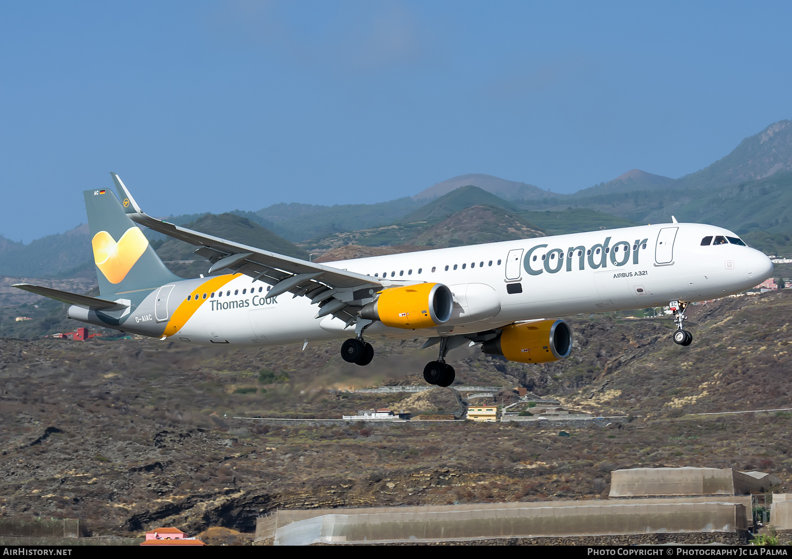 Aircraft Photo of D-AIAC | Airbus A321-211 | Condor Flugdienst | AirHistory.net #420395