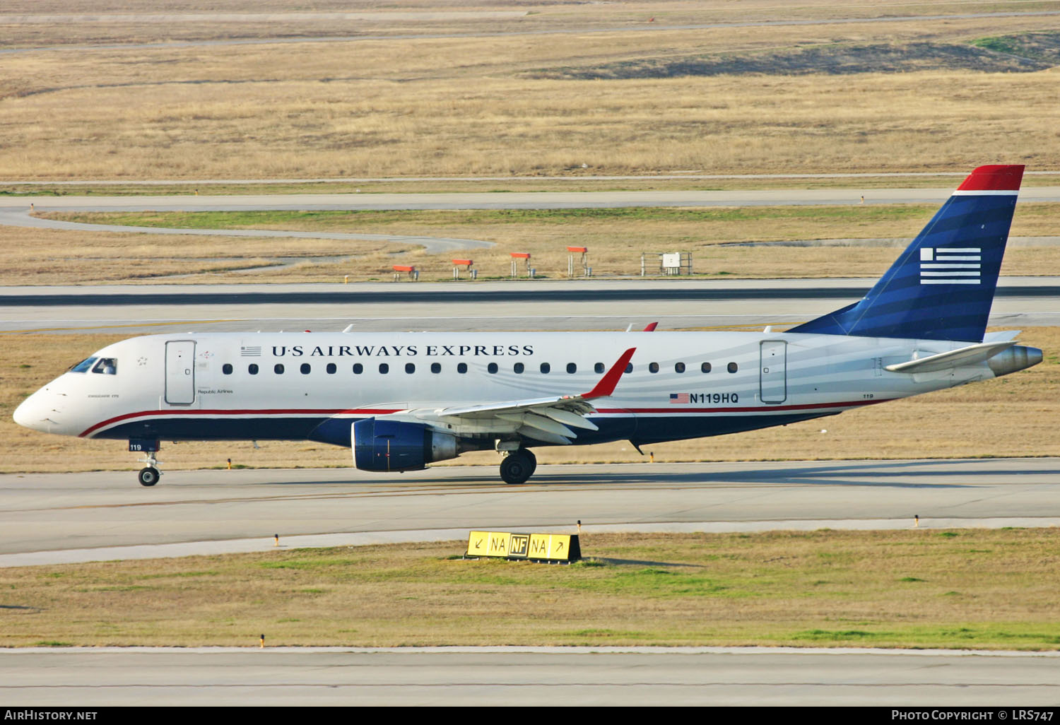 Aircraft Photo of N119HQ | Embraer 175LR (ERJ-170-200LR) | US Airways Express | AirHistory.net #420459