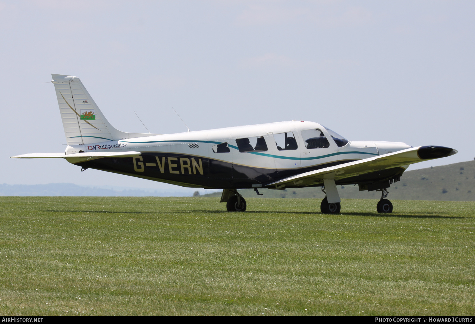 Aircraft Photo of G-VERN | Piper PA-32R-300 Lance | AirHistory.net #420484