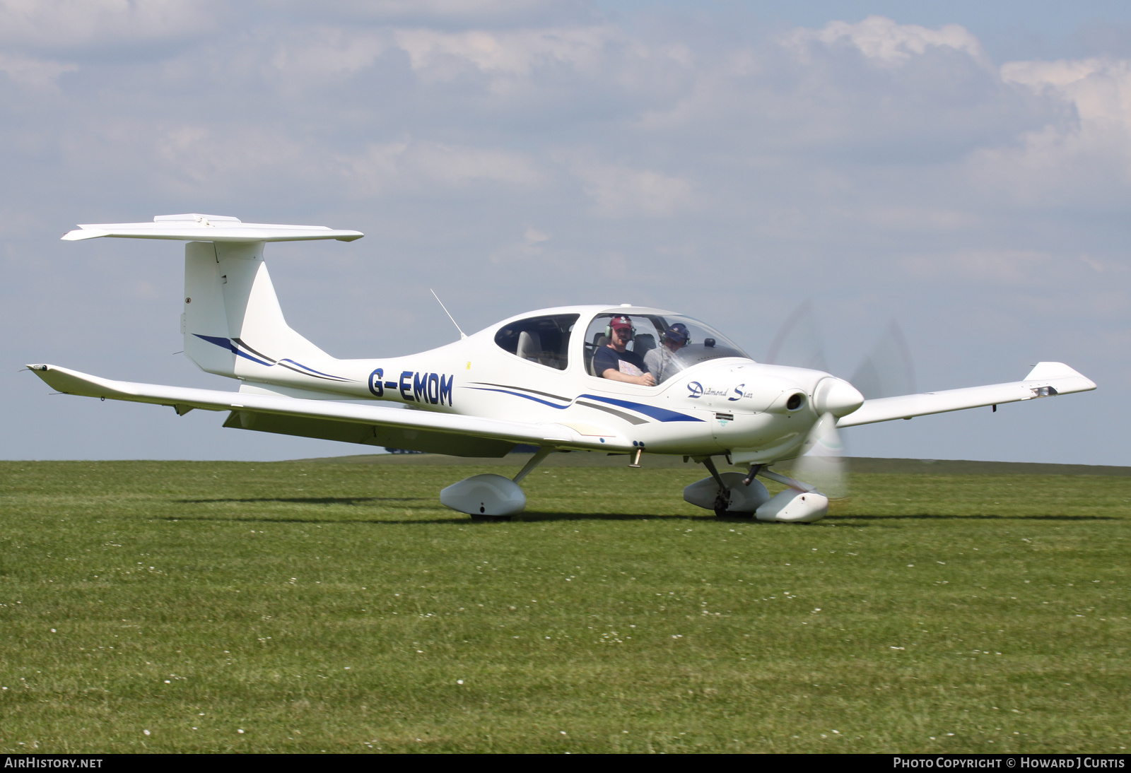 Aircraft Photo of G-EMDM | Diamond DA40 Diamond Star | AirHistory.net #420500