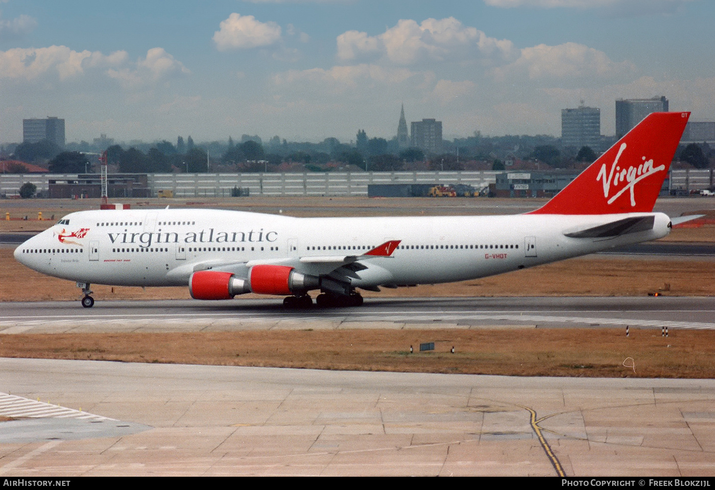 Aircraft Photo of G-VHOT | Boeing 747-4Q8 | Virgin Atlantic Airways | AirHistory.net #420528