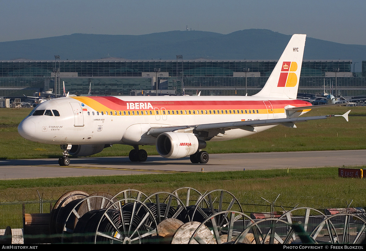Aircraft Photo of EC-HYC | Airbus A320-214 | Iberia | AirHistory.net #420555