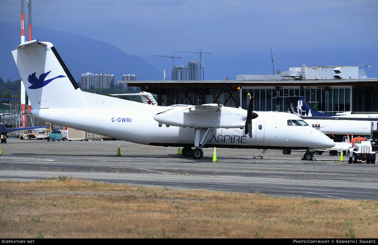 Aircraft Photo of C-GWRI | De Havilland Canada DHC-8-103A Dash 8 | Aspire Airlines | AirHistory.net #420606