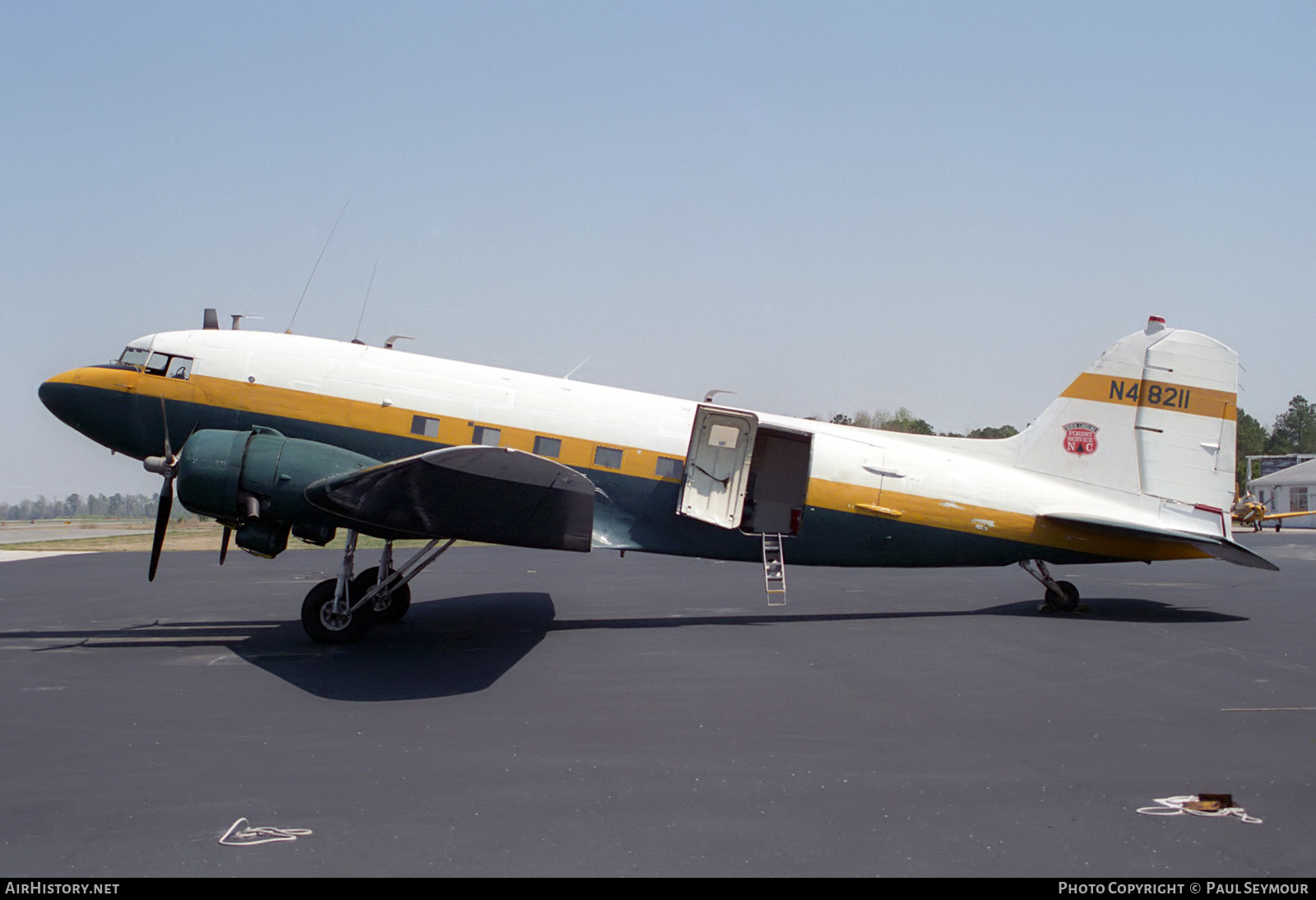 Aircraft Photo of N48211 | Douglas C-47J Skytrain | North Carolina Forest Service | AirHistory.net #420752