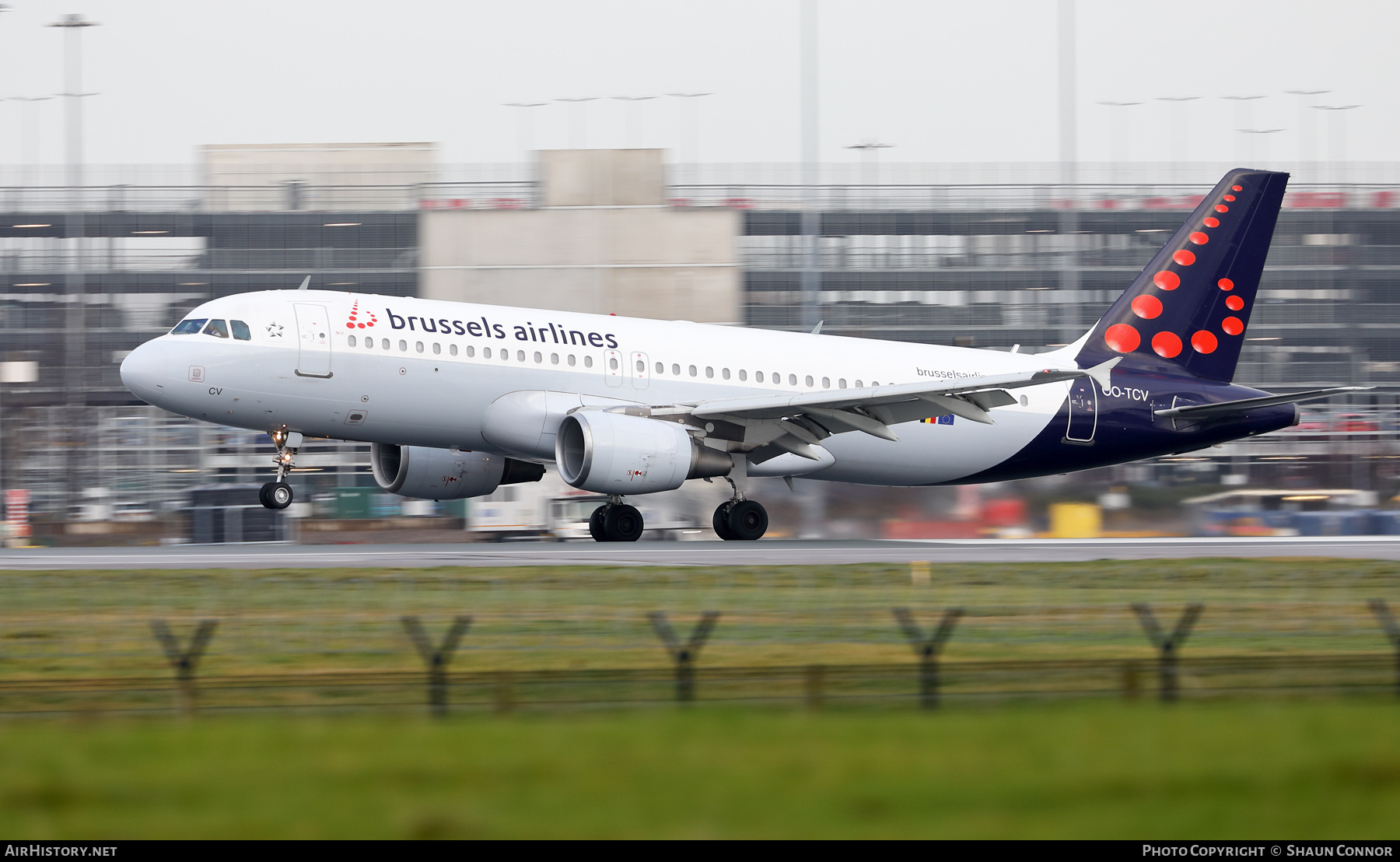 Aircraft Photo of OO-TCV | Airbus A320-231 | Brussels Airlines | AirHistory.net #420773