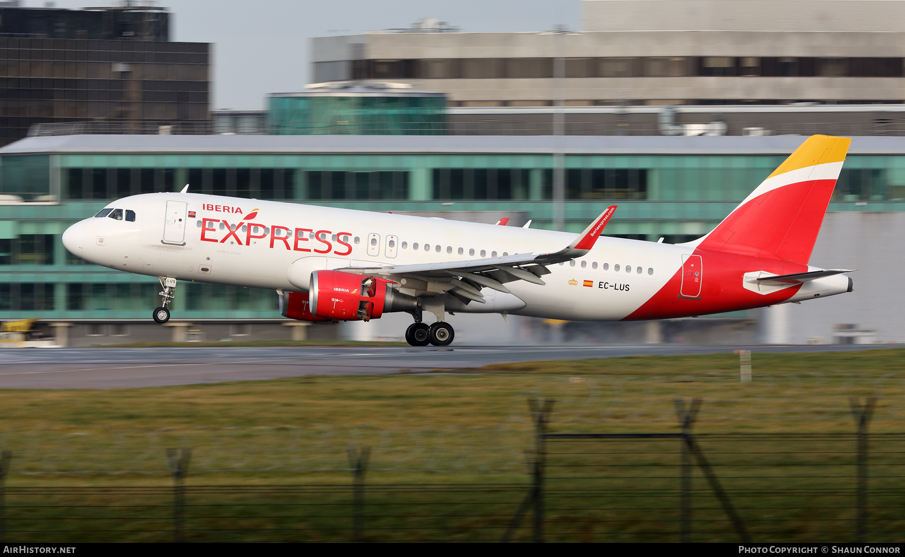 Aircraft Photo of EC-LUS | Airbus A320-216 | Iberia Express | AirHistory.net #420780