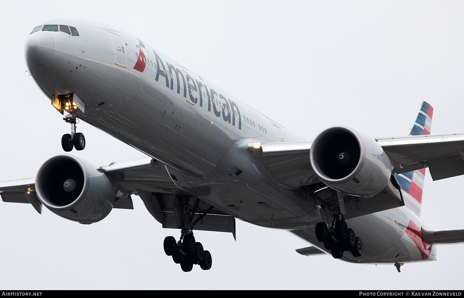 Aircraft Photo of N721AN | Boeing 777-323/ER | American Airlines | AirHistory.net #420794