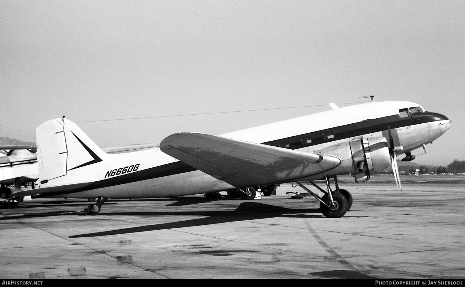 Aircraft Photo of N666DG | Douglas DC-3-208A | AirHistory.net #420841
