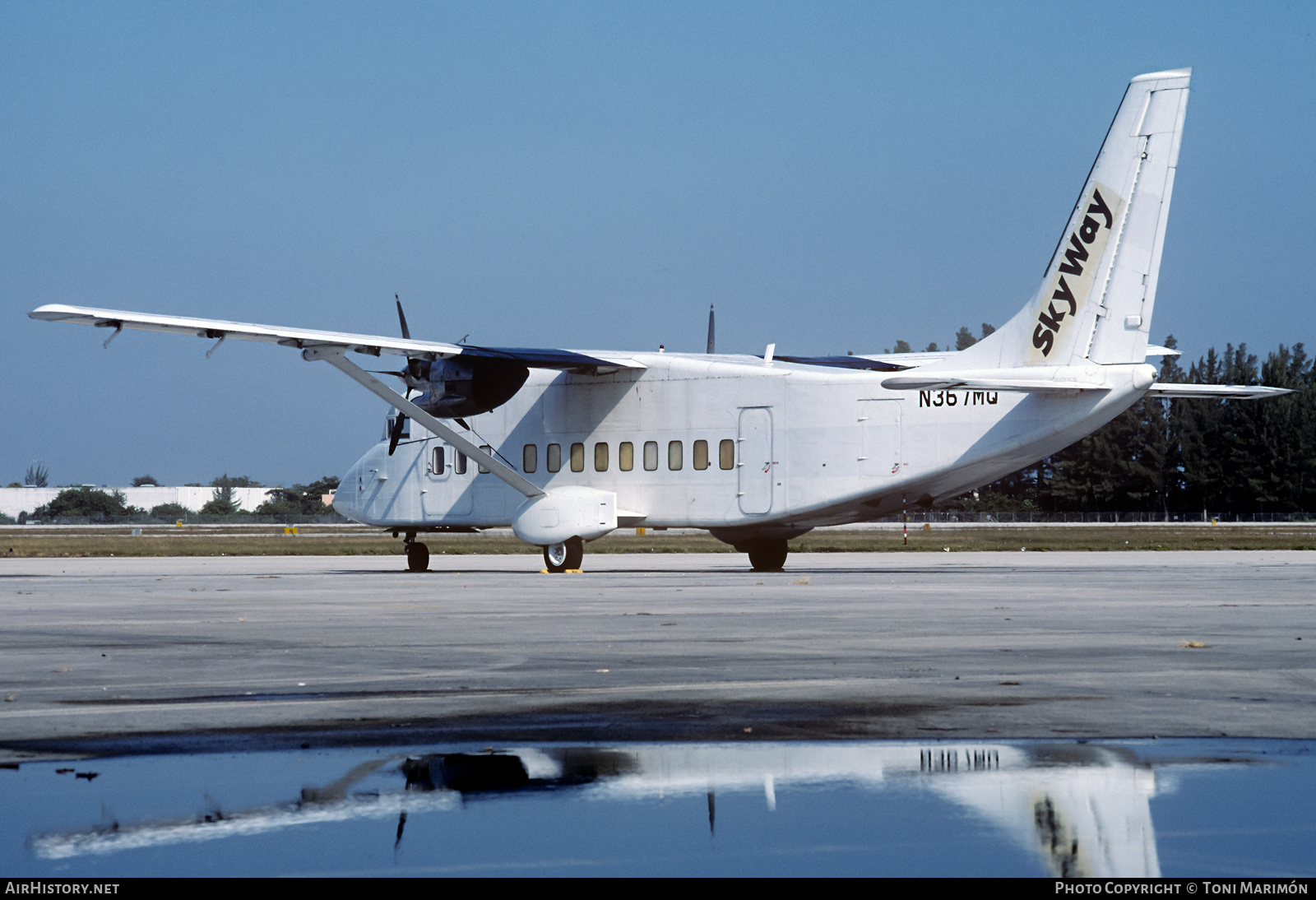 Aircraft Photo of N367MQ | Short 360-300(F) | SkyWay Enterprises | AirHistory.net #420891