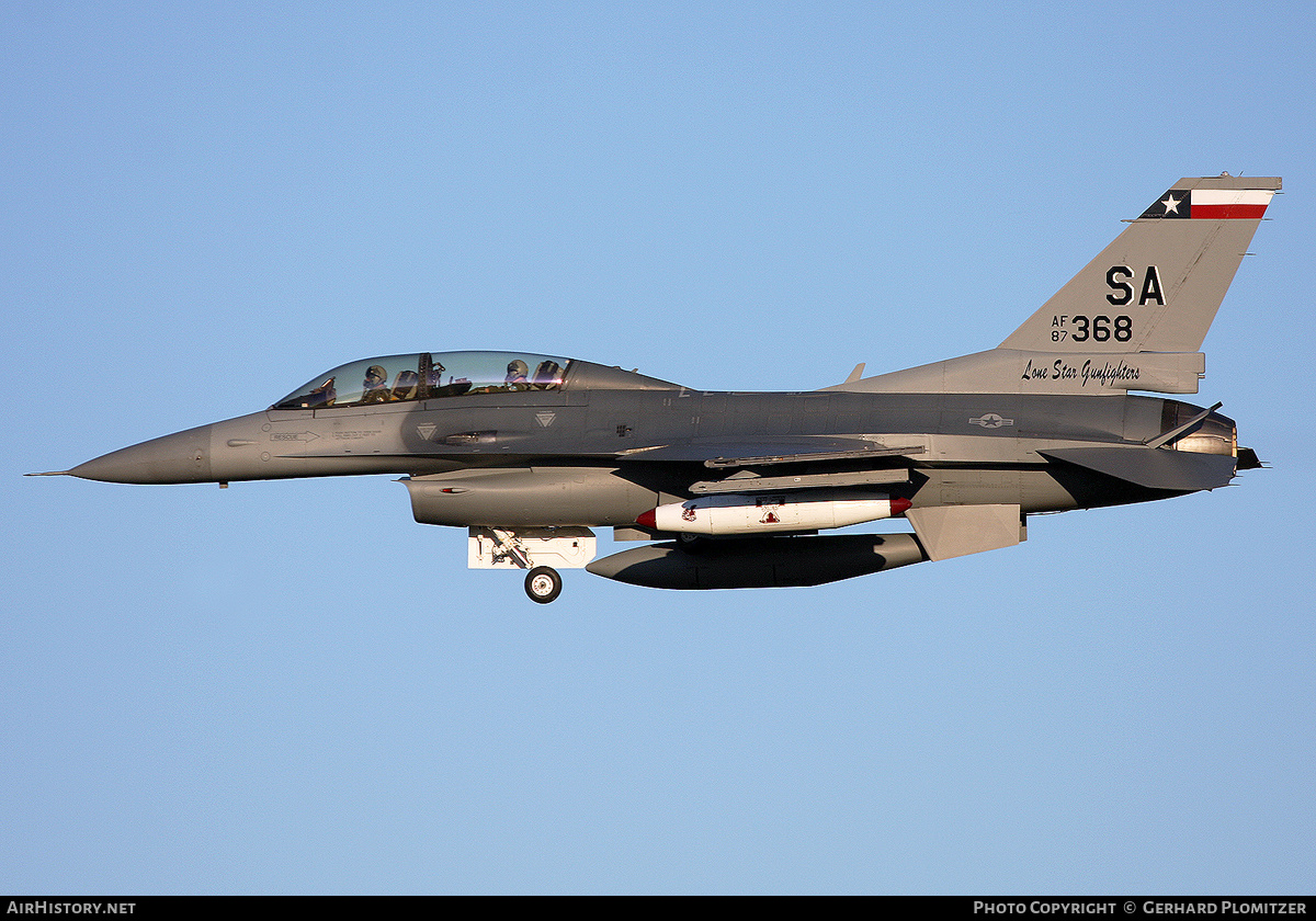 Aircraft Photo of 87-0368 / AF87-368 | General Dynamics F-16D Fighting Falcon | USA - Air Force | AirHistory.net #420968