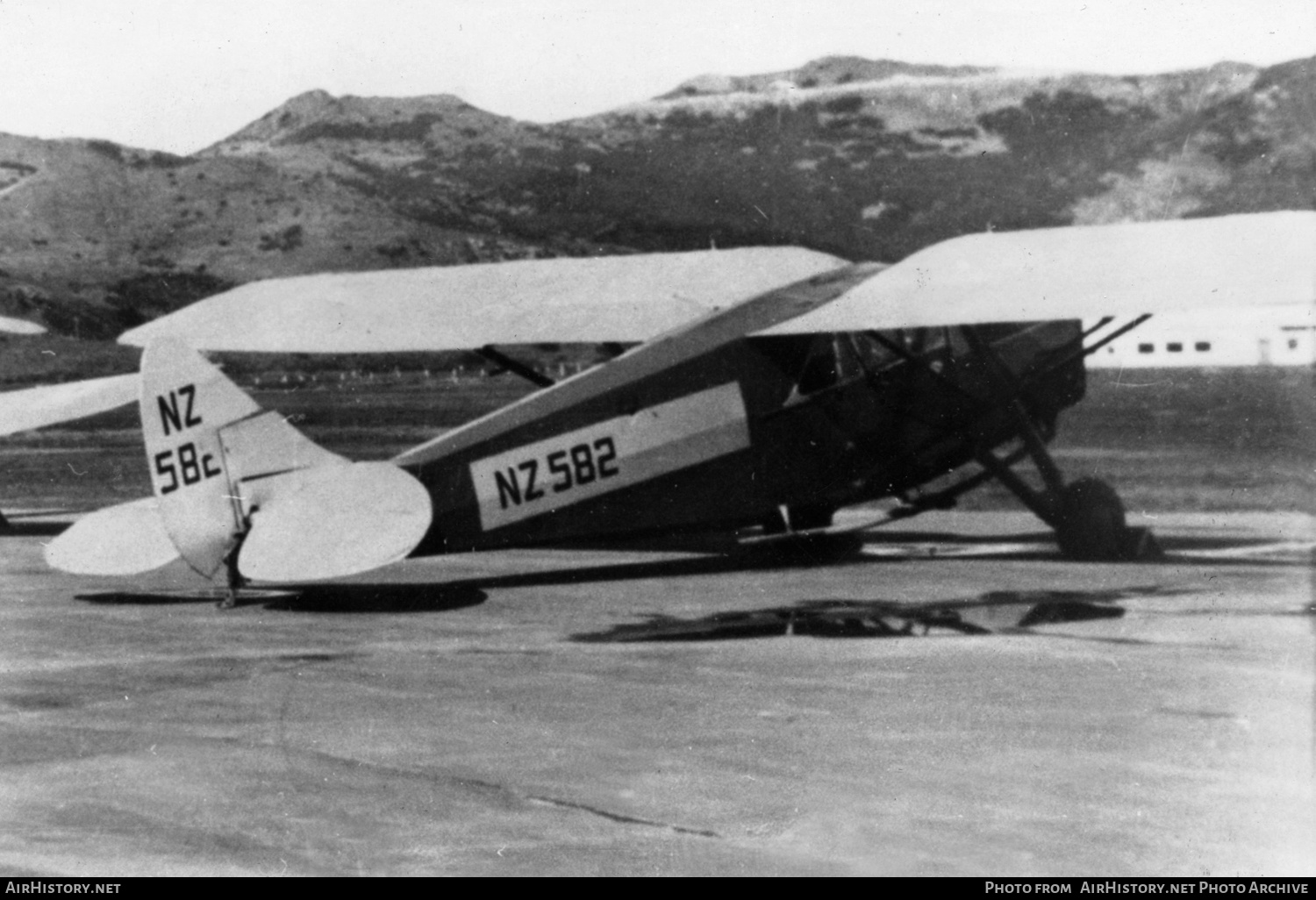 Aircraft Photo of NZ582 | De Havilland D.H. 80A Puss Moth | New Zealand - Air Force | AirHistory.net #420995