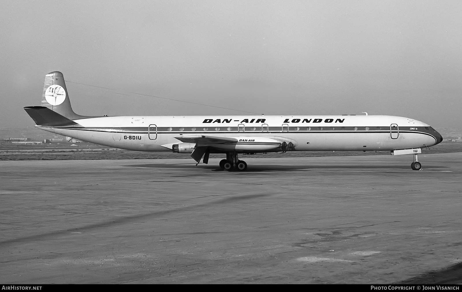 Aircraft Photo of G-BDIU | De Havilland D.H. 106 Comet 4C | Dan-Air London | AirHistory.net #421007