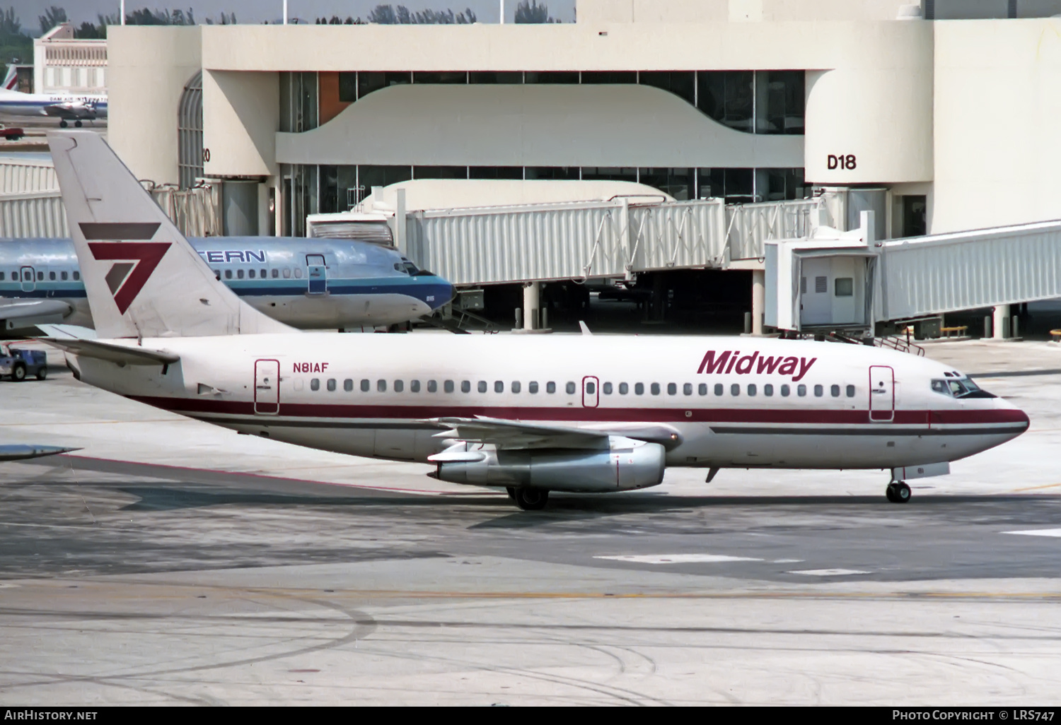 Aircraft Photo of N81AF | Boeing 737-2T4/Adv | Midway Airlines | AirHistory.net #421099