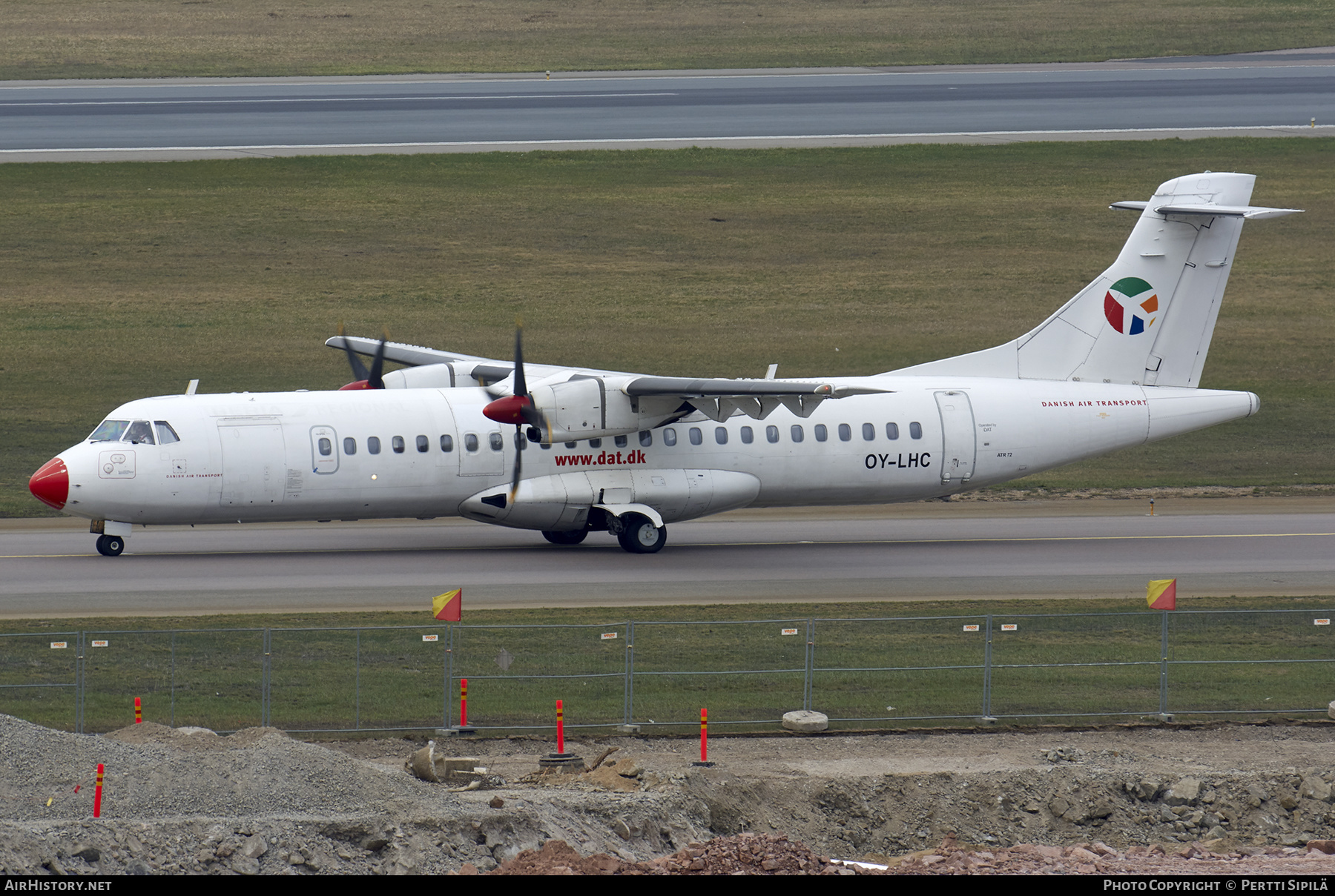 Aircraft Photo of OY-LHC | ATR ATR-72-212 | Danish Air Transport - DAT | AirHistory.net #421149