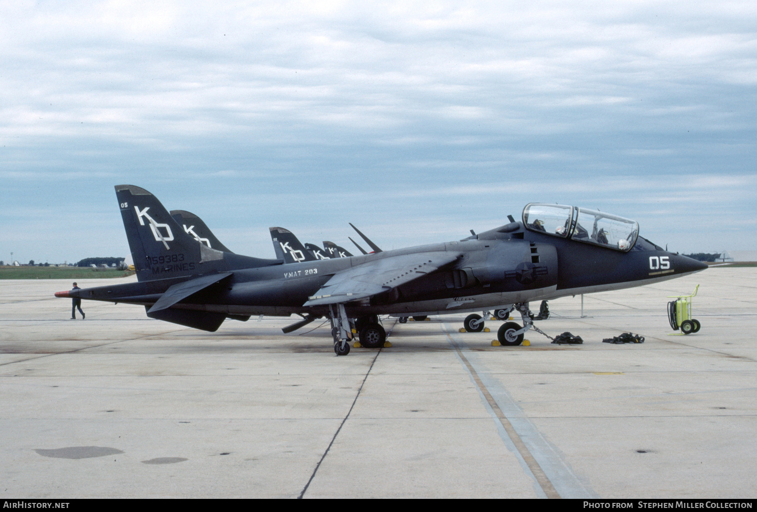 Aircraft Photo of 159383 | Hawker Siddeley TAV-8A Harrier | USA - Marines | AirHistory.net #421240