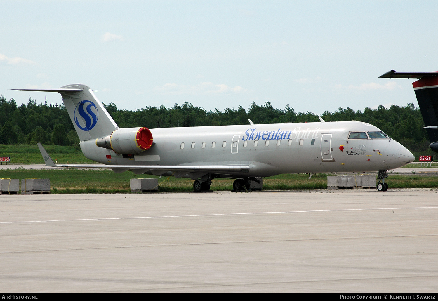 Aircraft Photo of OE-LSD | Bombardier CRJ-200 (CL-600-2B19) | Slovenian Spirit | AirHistory.net #421263