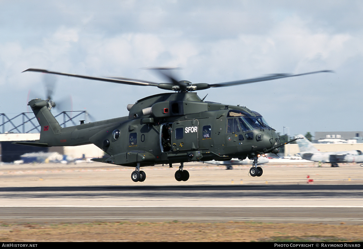 Aircraft Photo of ZJ130 | EHI EH101-411 Merlin HC3i | UK - Air Force | AirHistory.net #421330