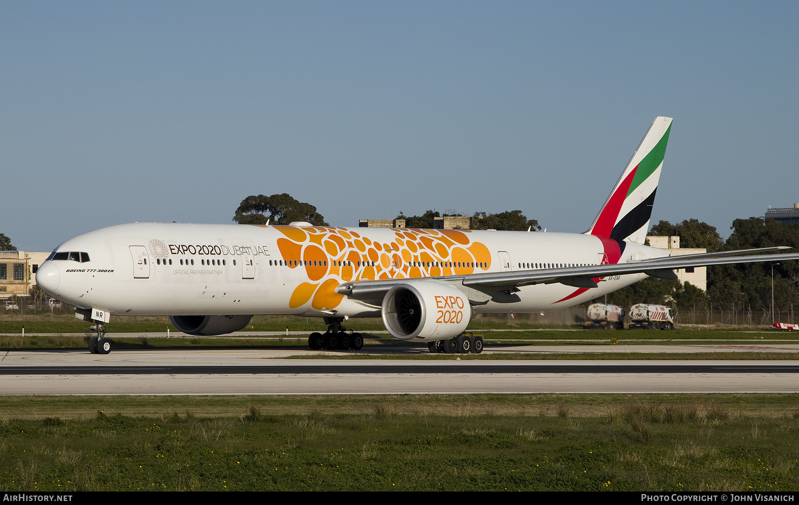 Aircraft Photo of A6-ENR | Boeing 777-31H/ER | Emirates | AirHistory.net #421336