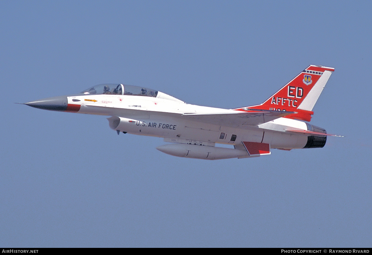 Aircraft Photo of 78-0100 / AF78-100 | General Dynamics F-16B Fighting Falcon | USA - Air Force | AirHistory.net #421389