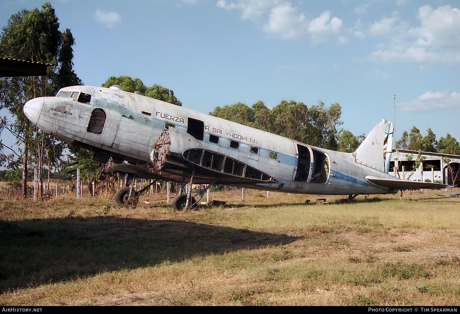 Aircraft Photo of 110 | Douglas C-47D Skytrain | El Salvador - Air Force | AirHistory.net #421390