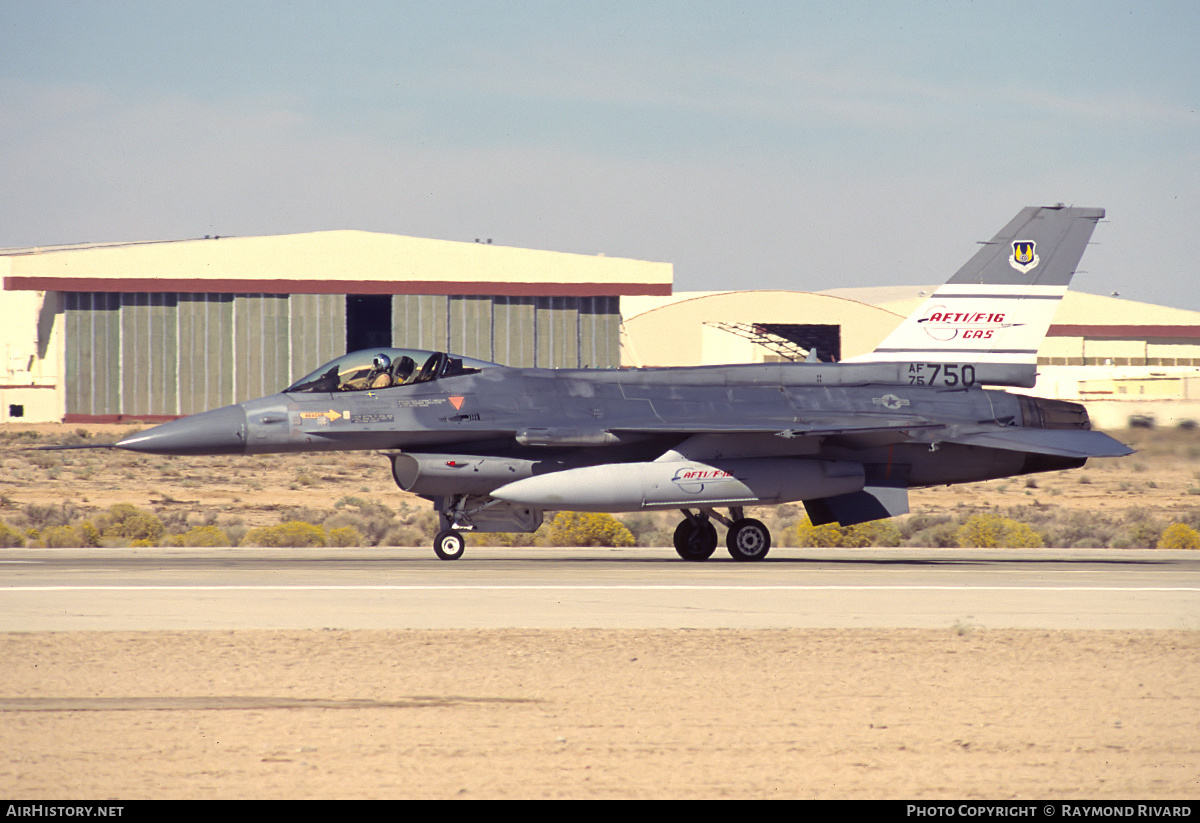 Aircraft Photo of 75-0750 / AF75-750 | General Dynamics NF-16A/AFTI Fighting Falcon | USA - Air Force | AirHistory.net #421391