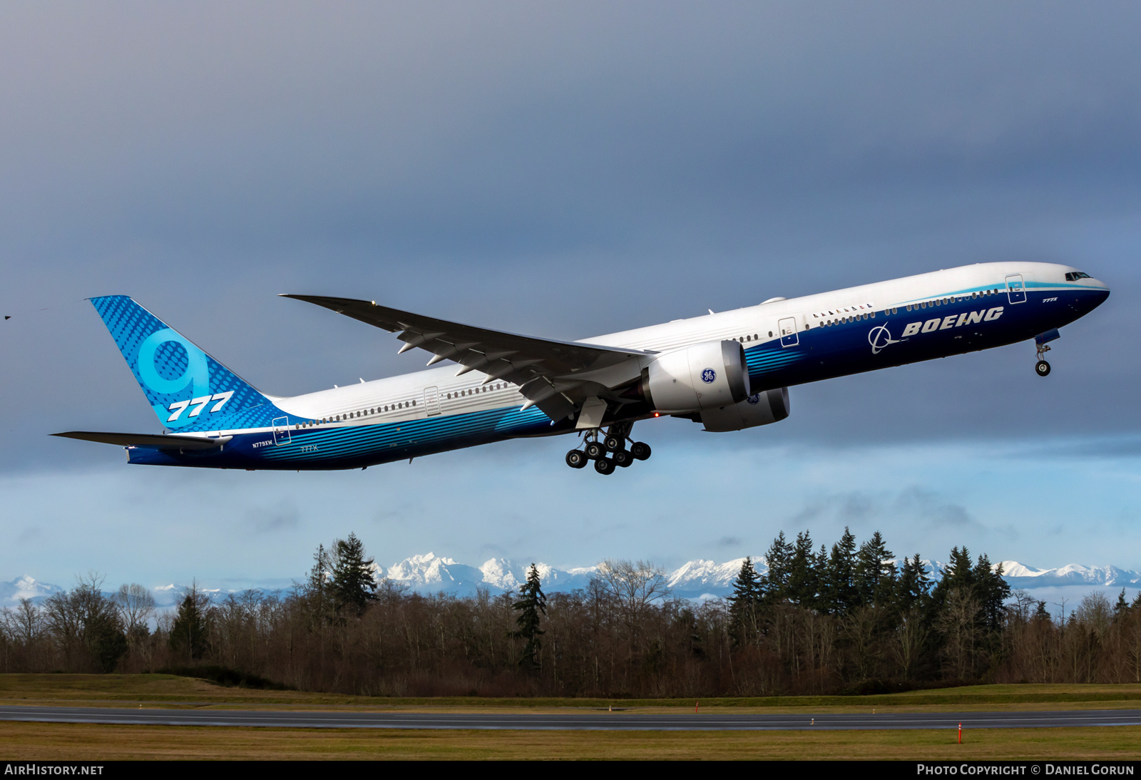 Aircraft Photo of N779XW | Boeing 777-9 | Boeing | AirHistory.net #421402