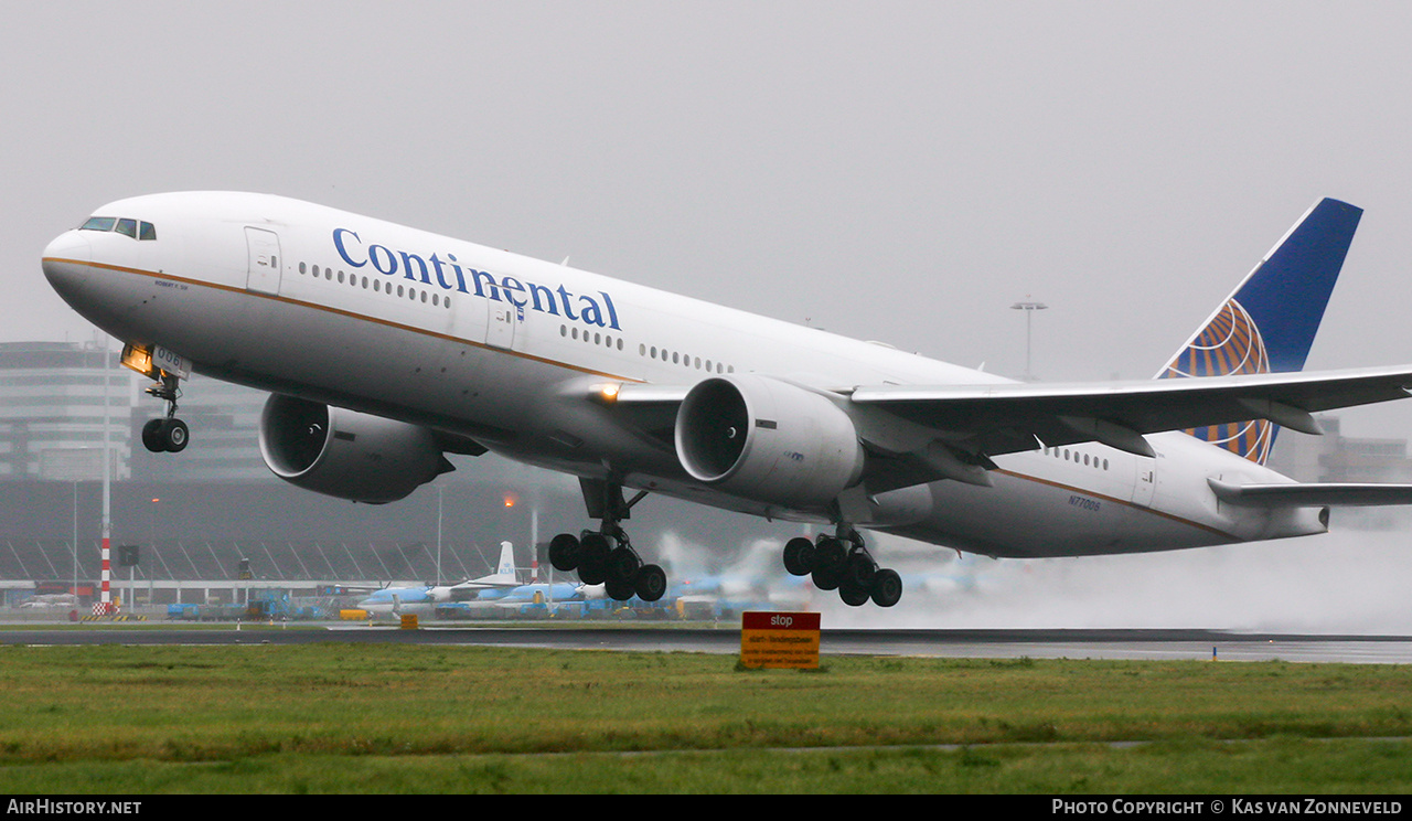 Aircraft Photo of N77006 | Boeing 777-224/ER | Continental Airlines | AirHistory.net #421459