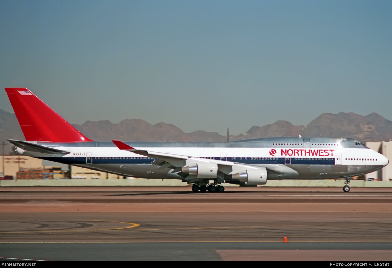 Aircraft Photo of N663US | Boeing 747-451 | Northwest Airlines | AirHistory.net #421490