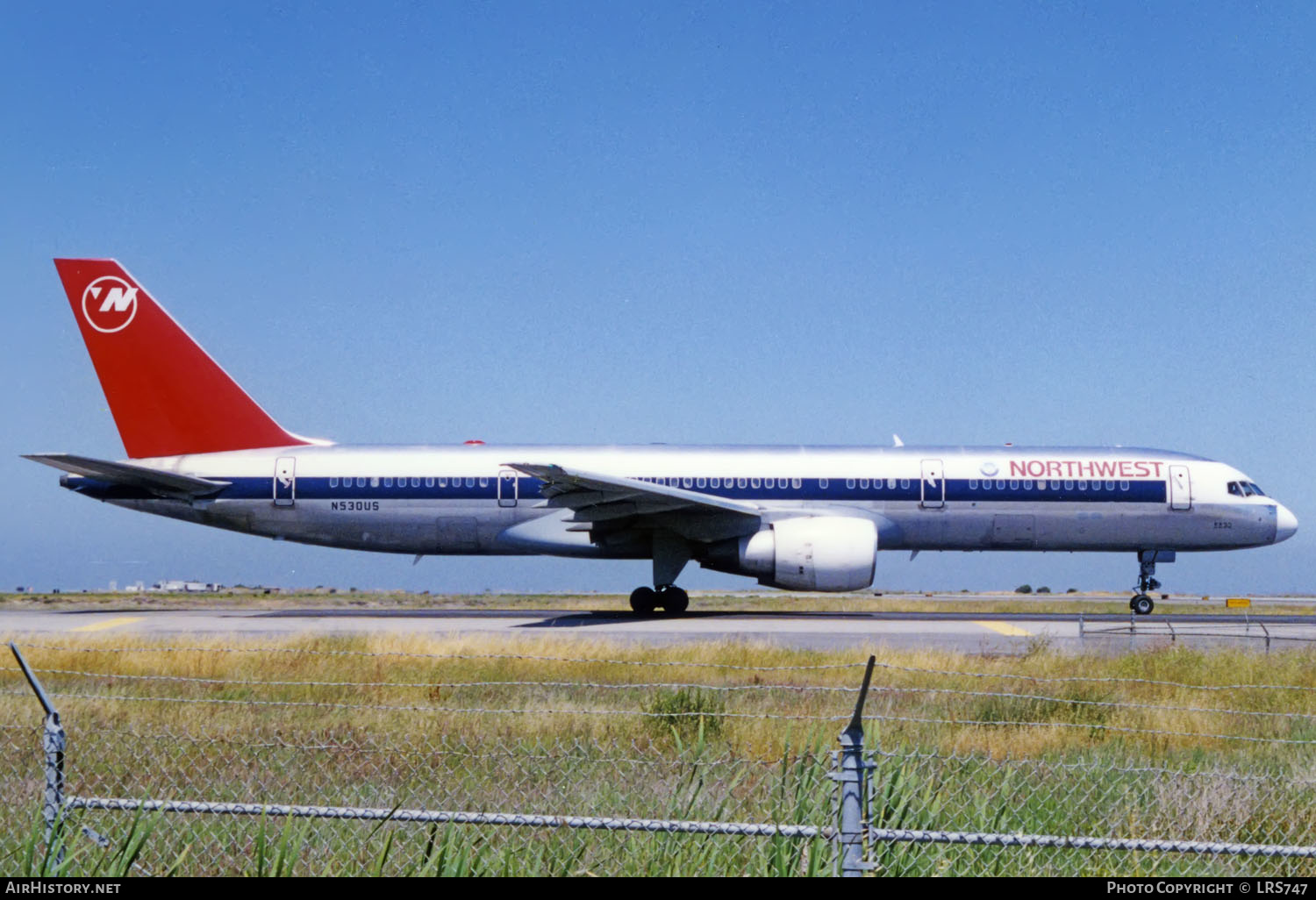 Aircraft Photo of N530US | Boeing 757-251 | Northwest Airlines | AirHistory.net #421495
