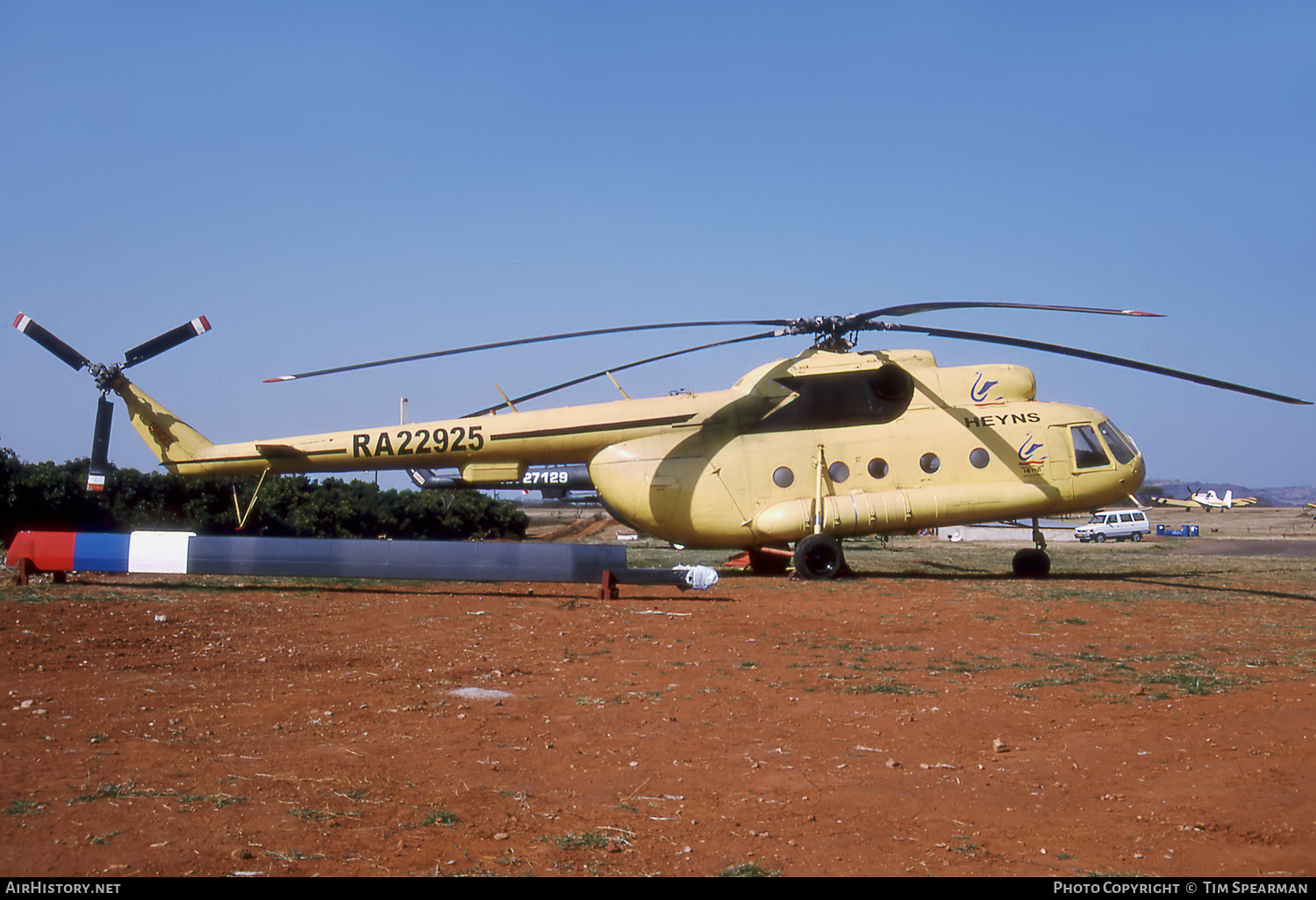 Aircraft Photo of RA-22925 | Mil Mi-8T | Heyns Helicopters | AirHistory.net #421617