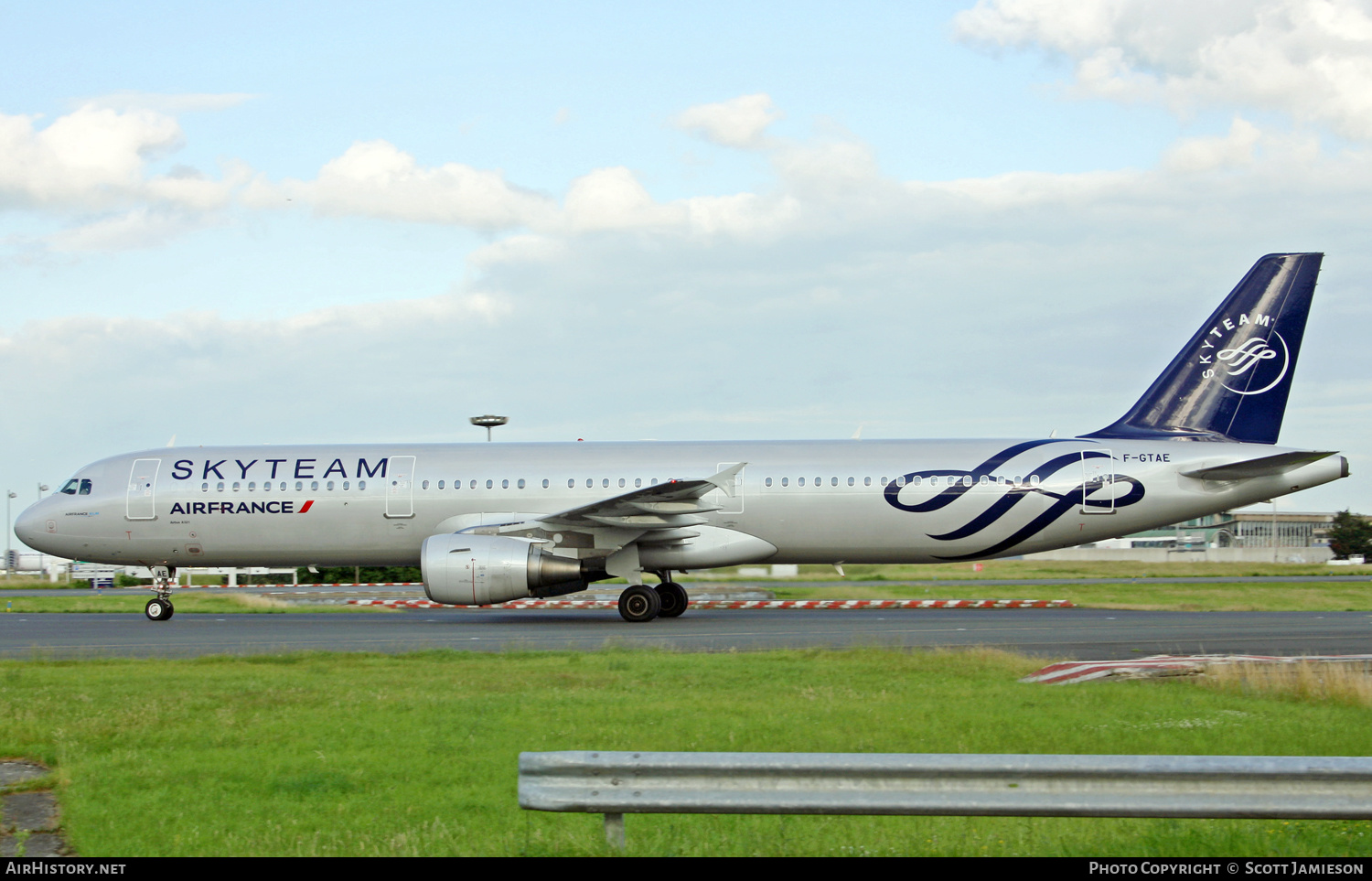 Aircraft Photo of F-GTAE | Airbus A321-211 | Air France | AirHistory.net #421682