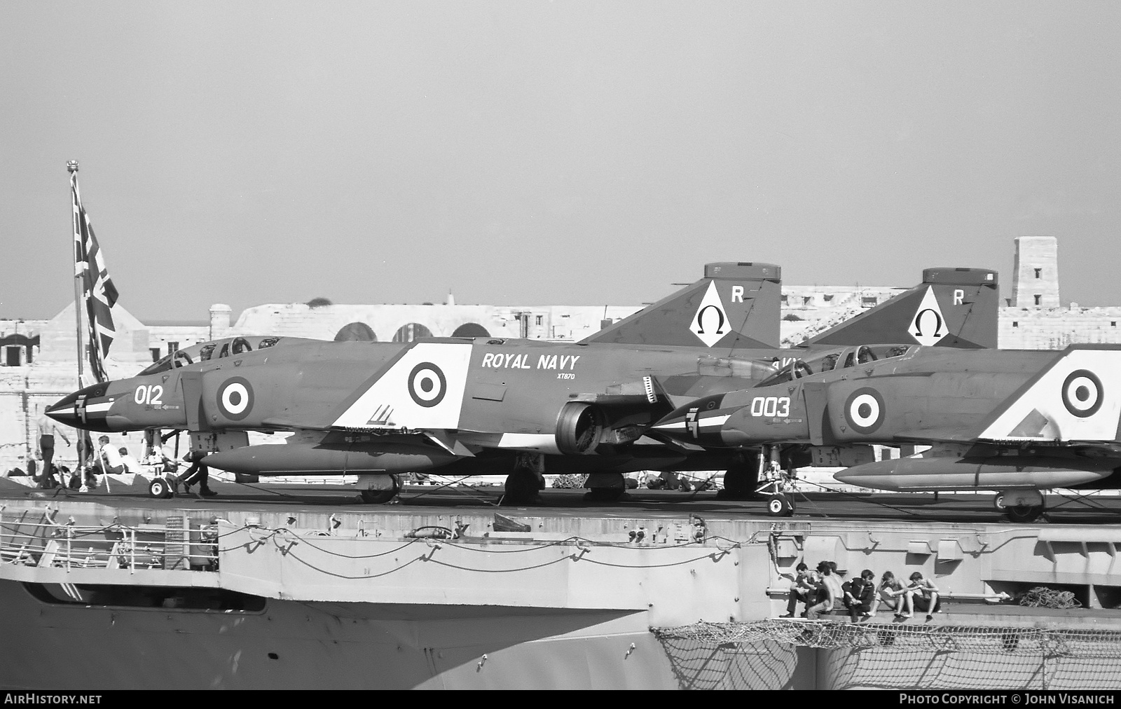 Aircraft Photo of XT870 | McDonnell Douglas F-4K Phantom FG1 | UK - Navy | AirHistory.net #421702