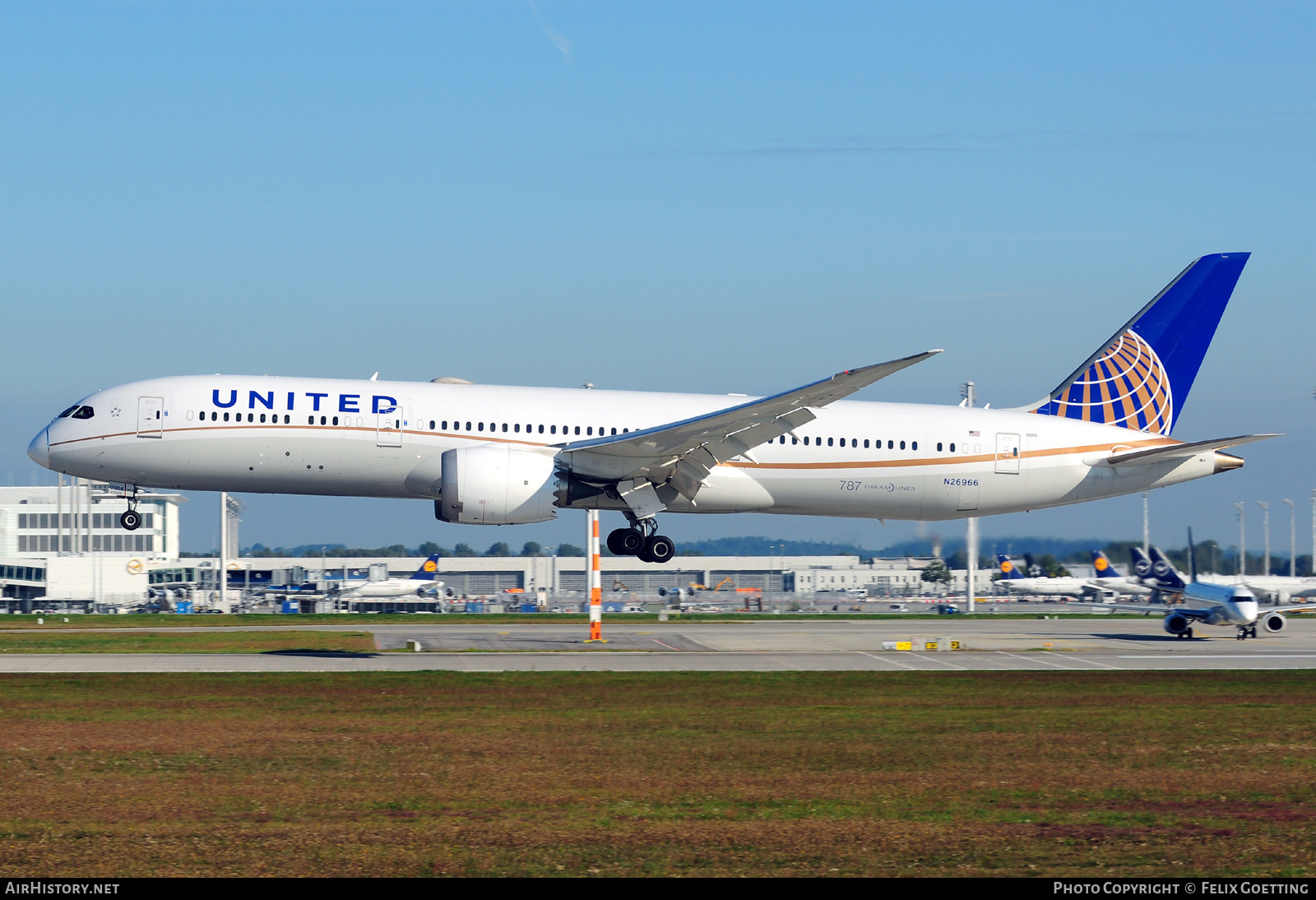 Aircraft Photo of N26966 | Boeing 787-9 Dreamliner | United Airlines | AirHistory.net #421776