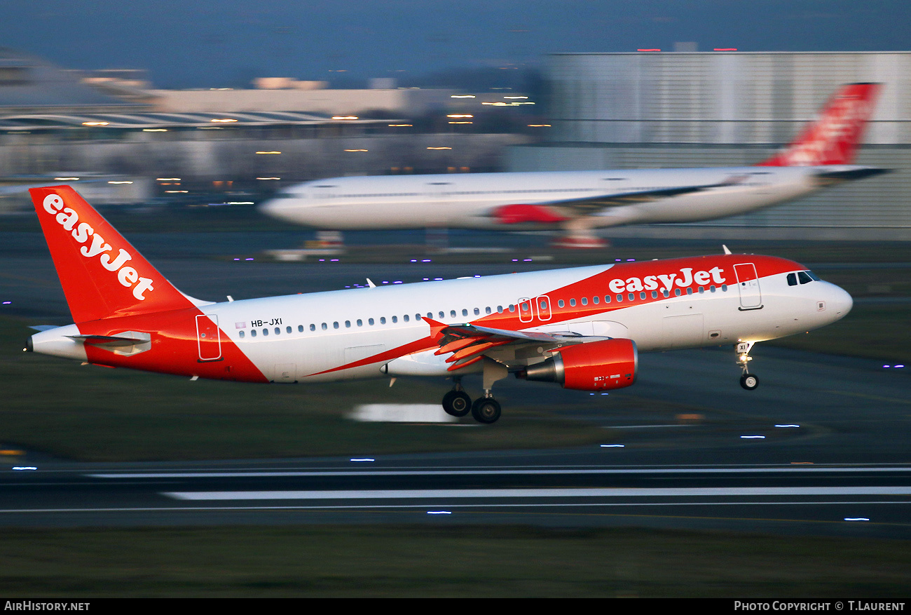 Aircraft Photo of HB-JXI | Airbus A320-214 | EasyJet | AirHistory.net #421815