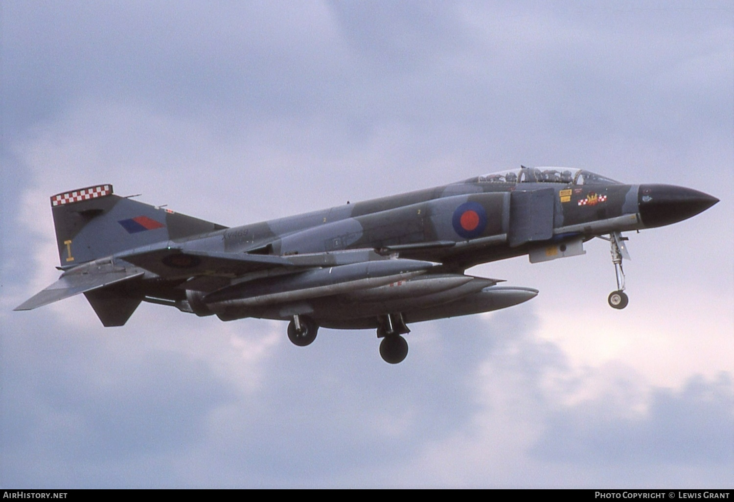 Aircraft Photo of XV469 | McDonnell Douglas F-4M Phantom FGR2 | UK - Air Force | AirHistory.net #421845