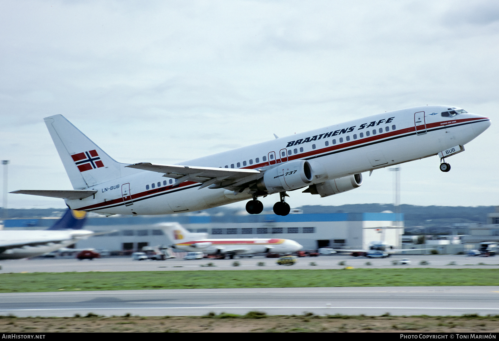 Aircraft Photo of LN-BUB | Boeing 737-4Q8 | Braathens SAFE | AirHistory.net #421931