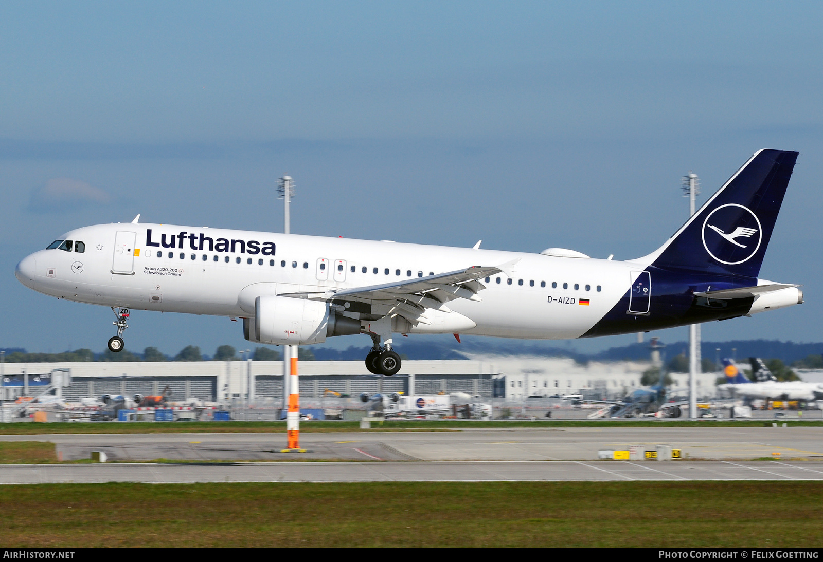 Aircraft Photo of D-AIZD | Airbus A320-214 | Lufthansa | AirHistory.net #422143