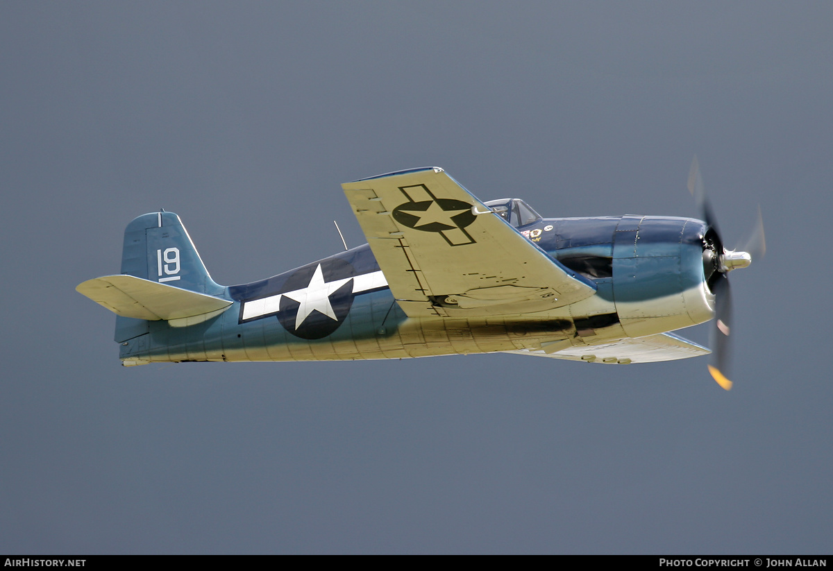 Aircraft Photo of G-BTCC / 40467 | Grumman F6F-5 Hellcat | USA - Navy | AirHistory.net #422256