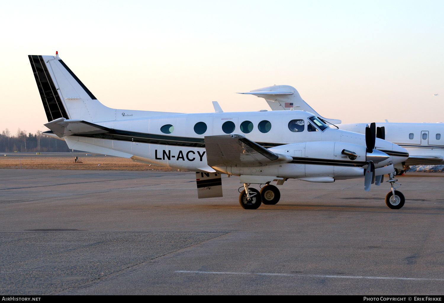 Aircraft Photo of LN-ACY | Beech E90 King Air | AirHistory.net #422286