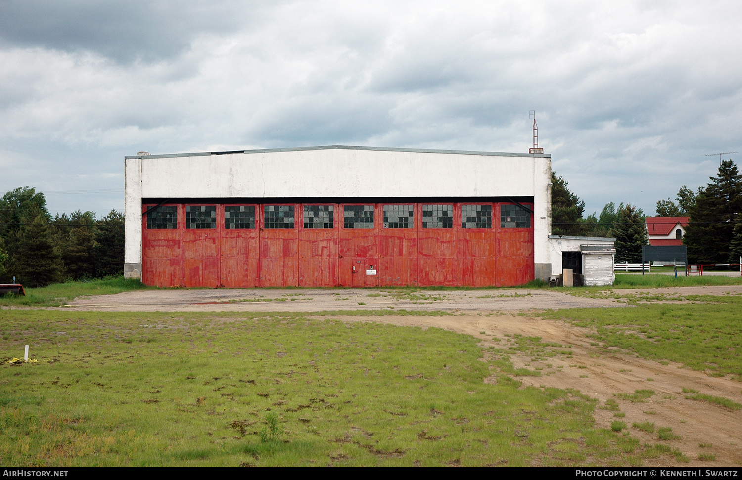 Airport photo of Emsdale (CNA4) in Ontario, Canada | AirHistory.net #422337