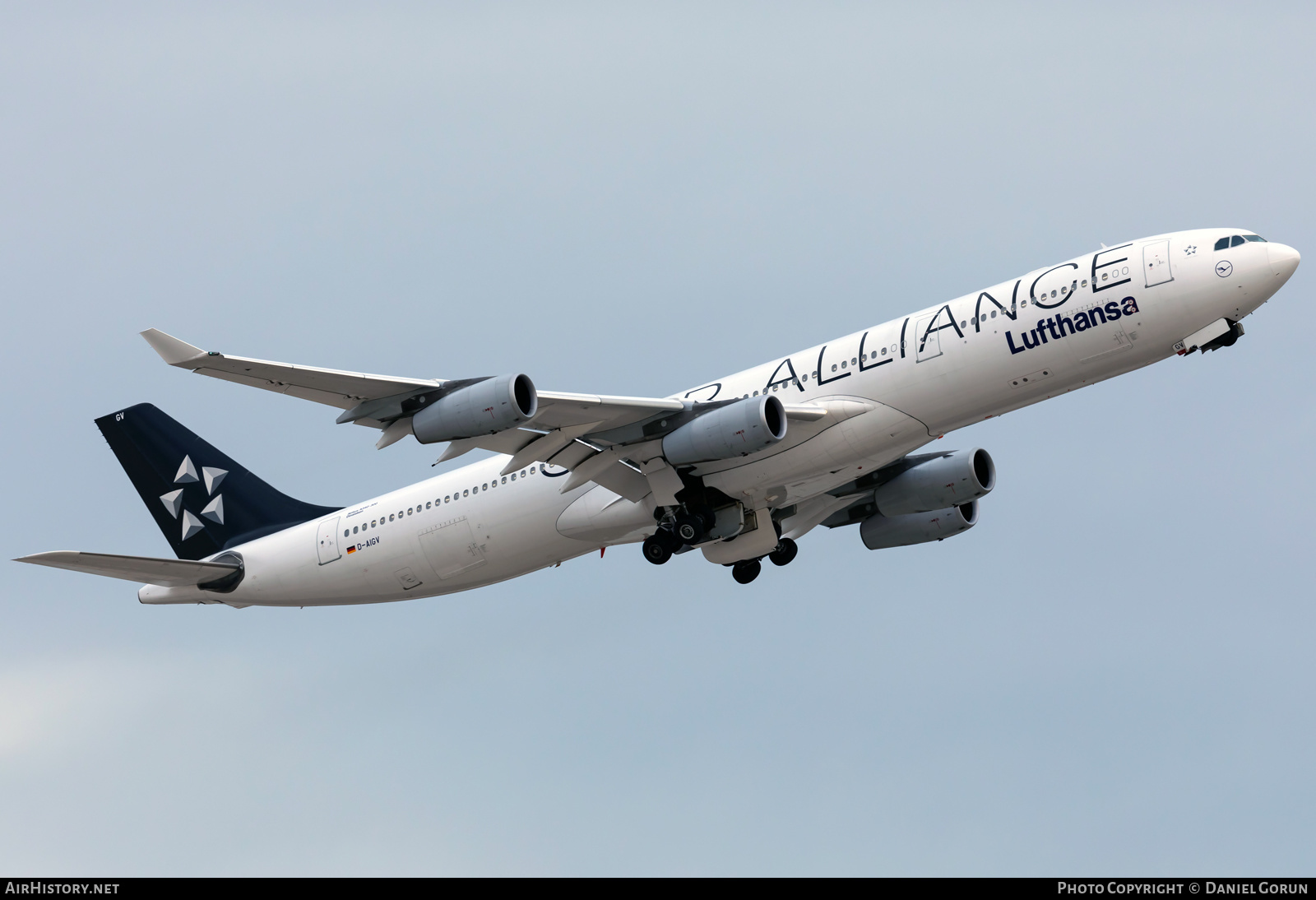 Aircraft Photo of D-AIGV | Airbus A340-313 | Lufthansa | AirHistory.net #422340