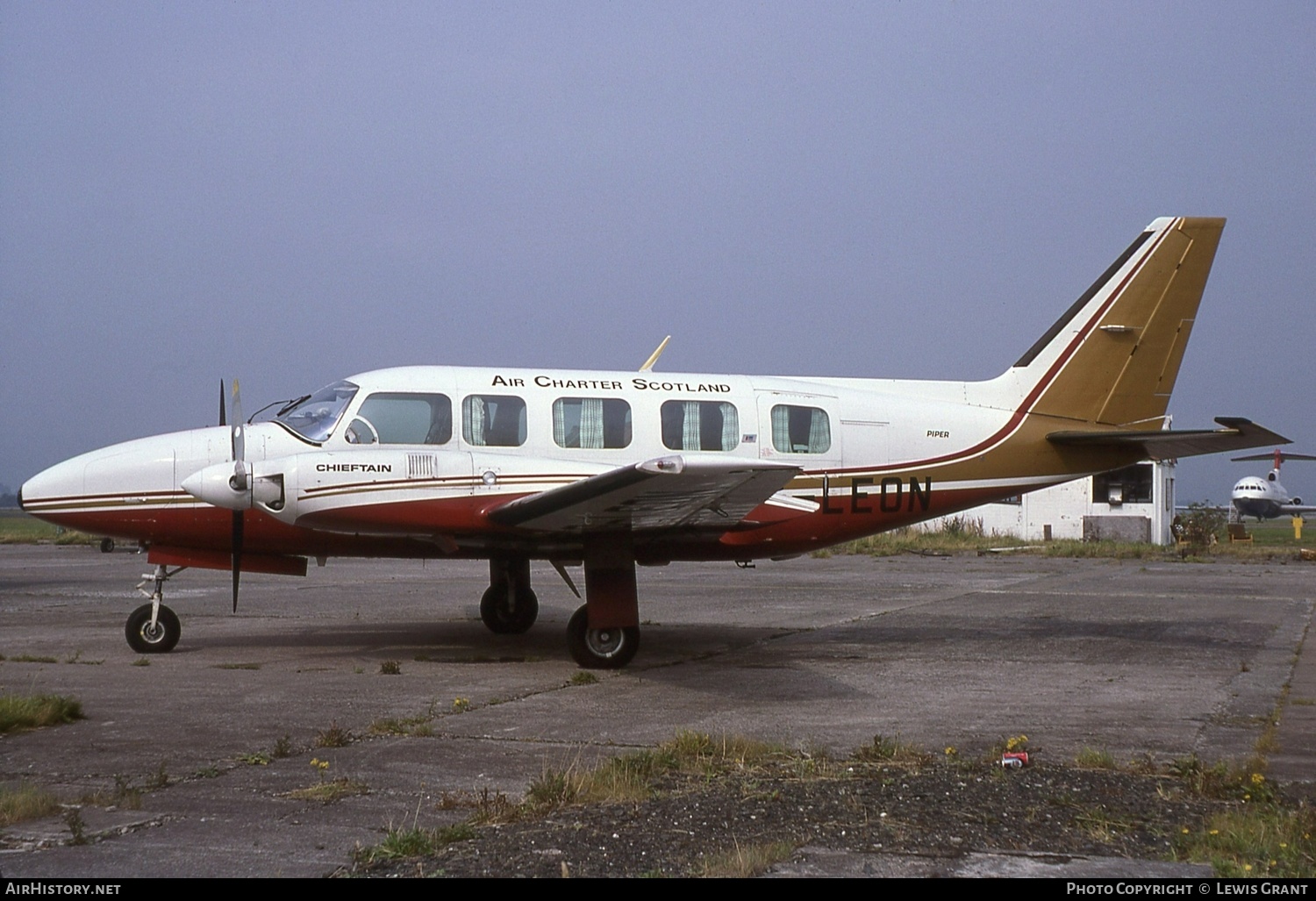Aircraft Photo of G-LEON | Piper PA-31-350 Navajo Chieftain | Air Charter Scotland | AirHistory.net #422396