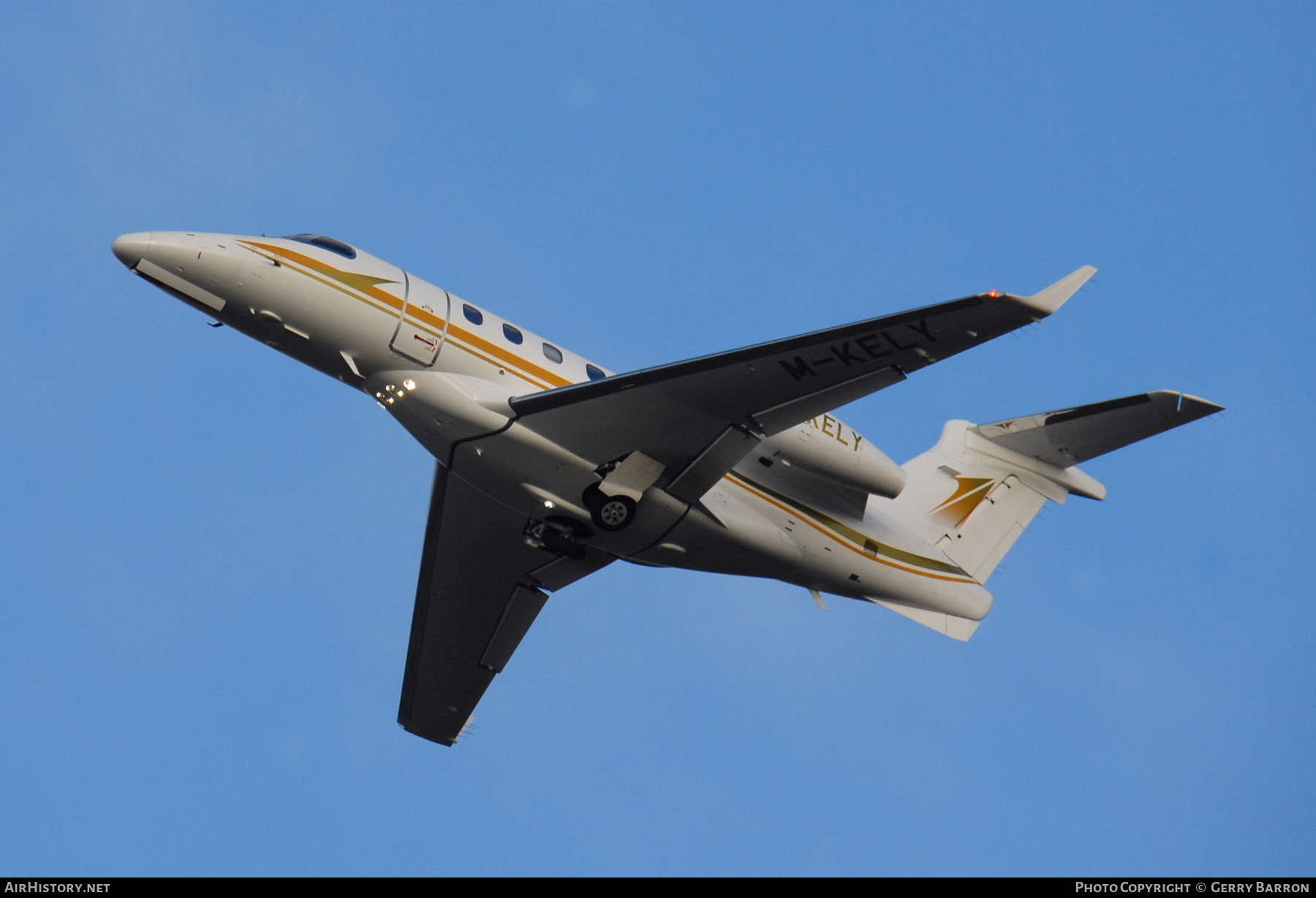 Aircraft Photo of M-KELY | Embraer EMB-505 Phenom 300 | AirHistory.net #422432