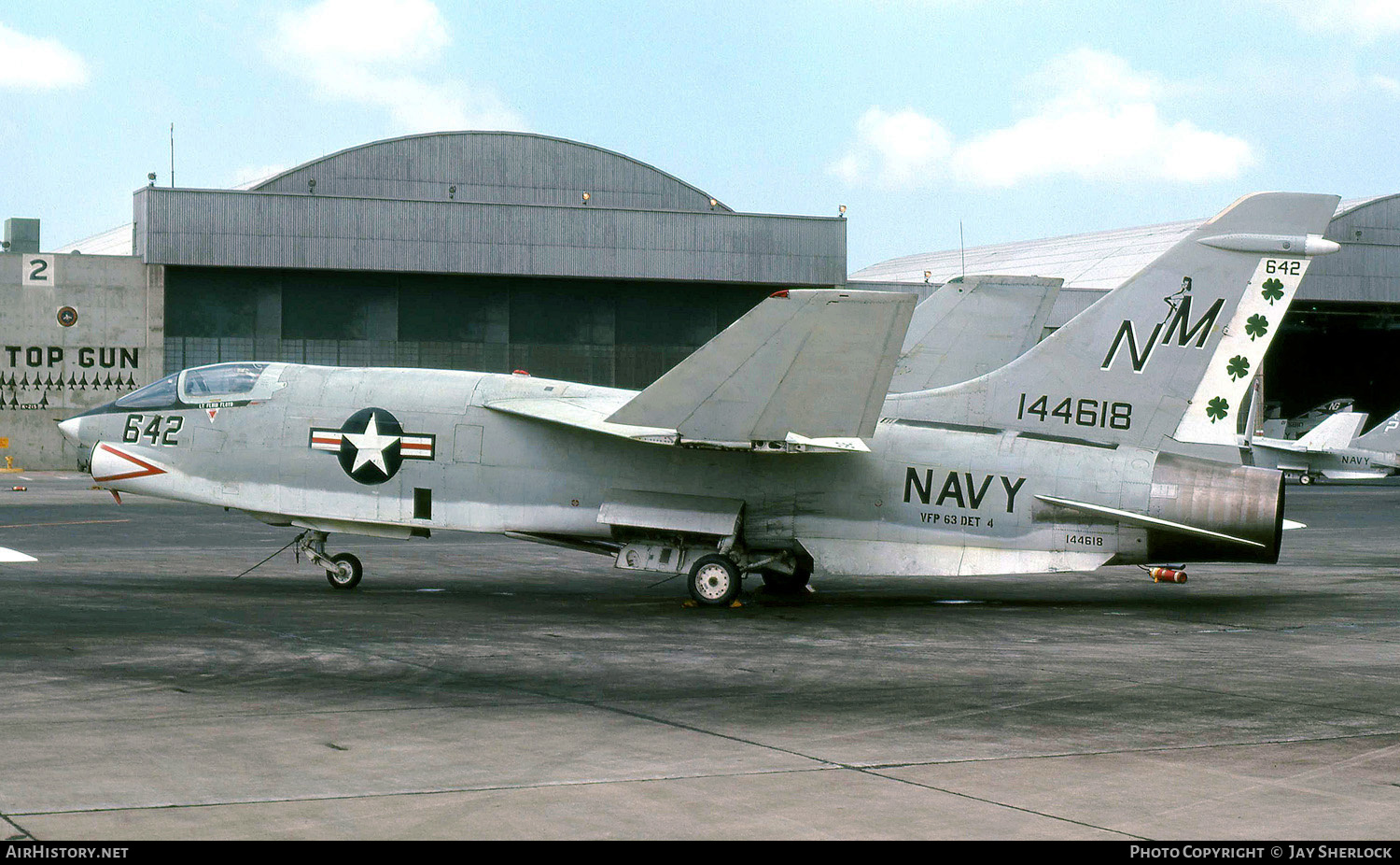 Aircraft Photo of 144618 | Vought RF-8G Crusader | USA - Navy | AirHistory.net #422444