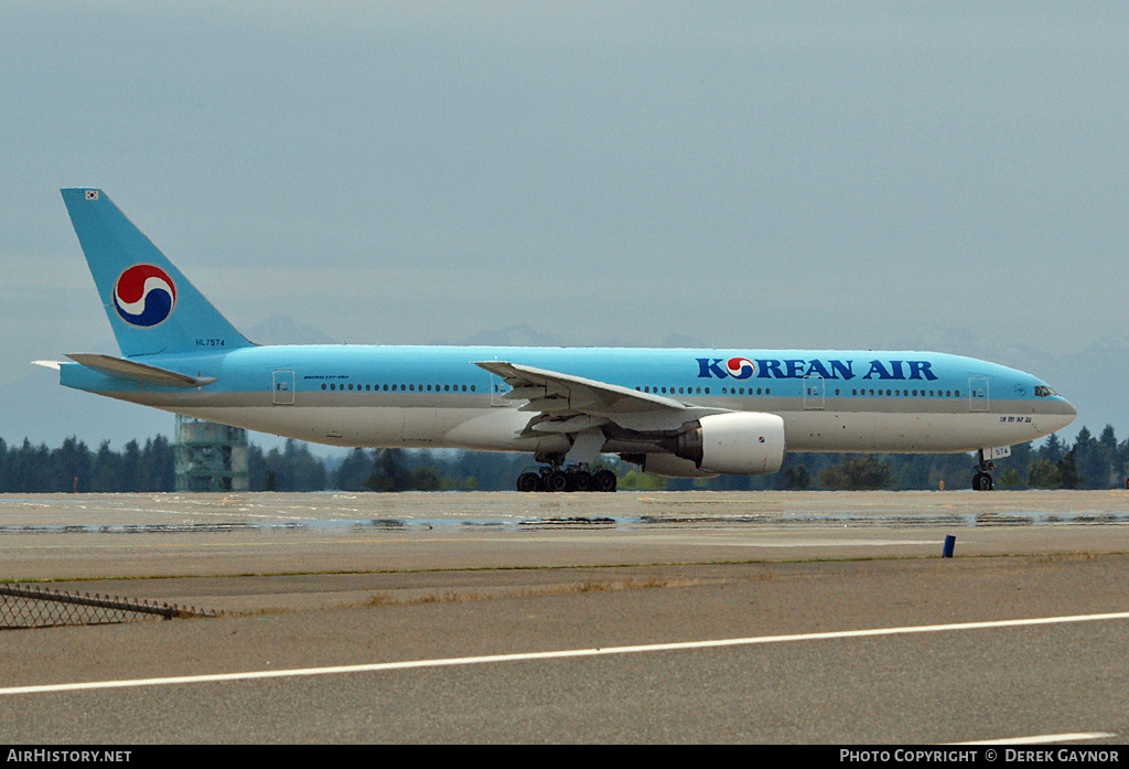 Aircraft Photo of HL7574 | Boeing 777-2B5/ER | Korean Air | AirHistory.net #422466