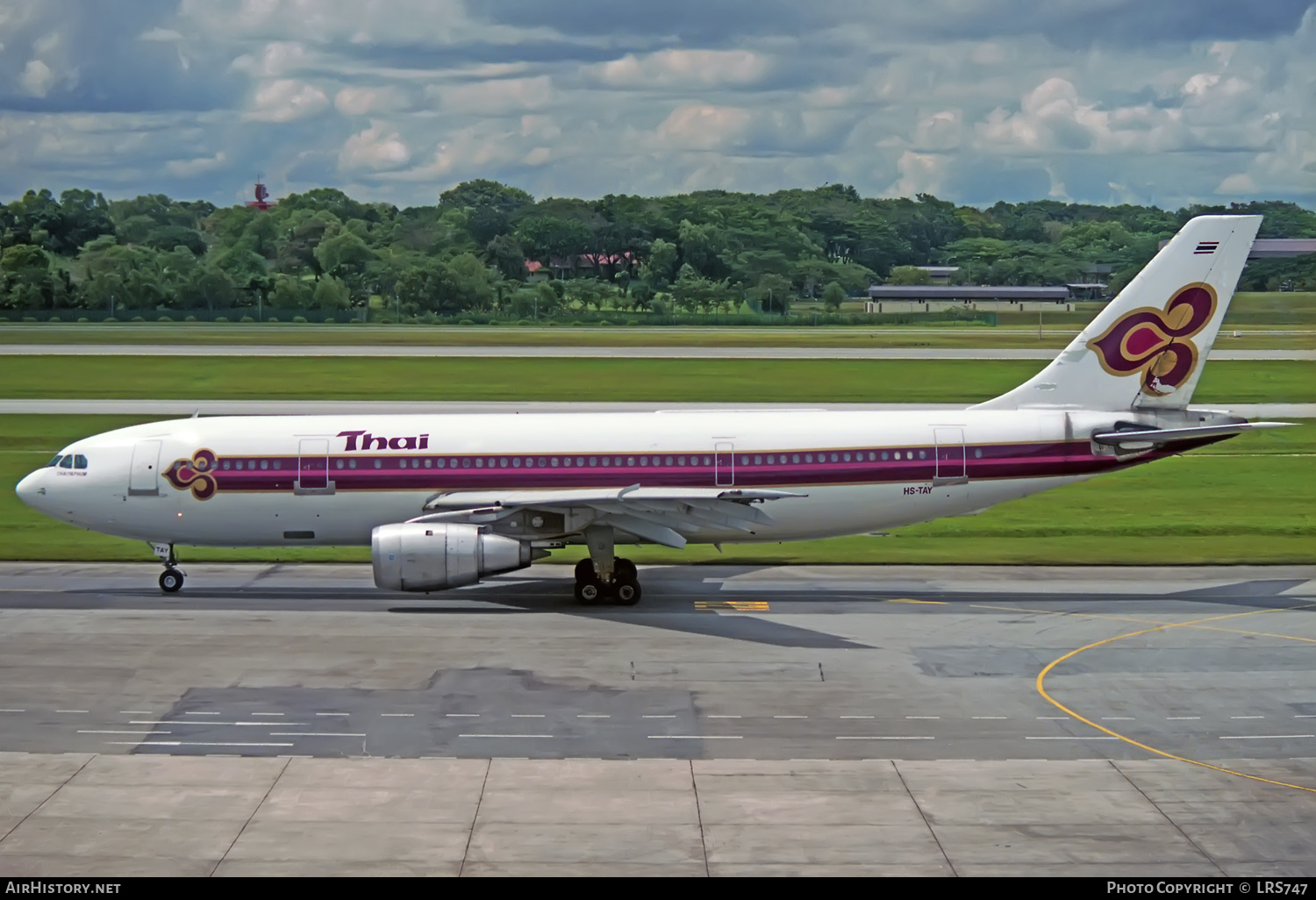 Aircraft Photo of HS-TAY | Airbus A300B4-103 | Thai Airways International | AirHistory.net #422482