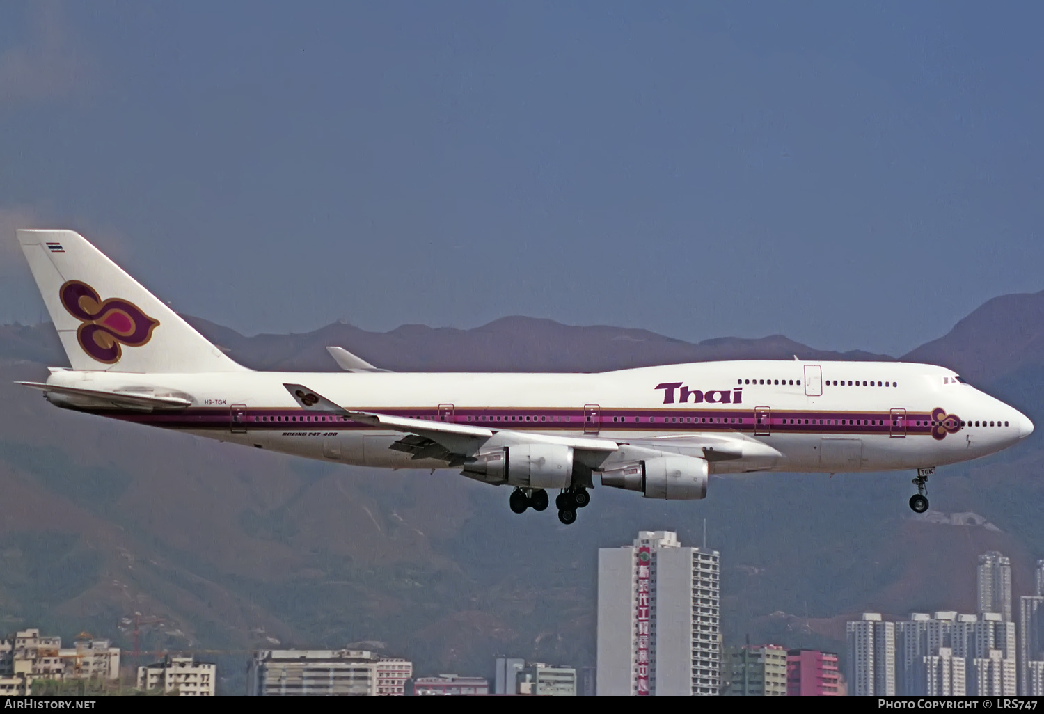 Aircraft Photo of HS-TGK | Boeing 747-4D7 | Thai Airways International | AirHistory.net #422485