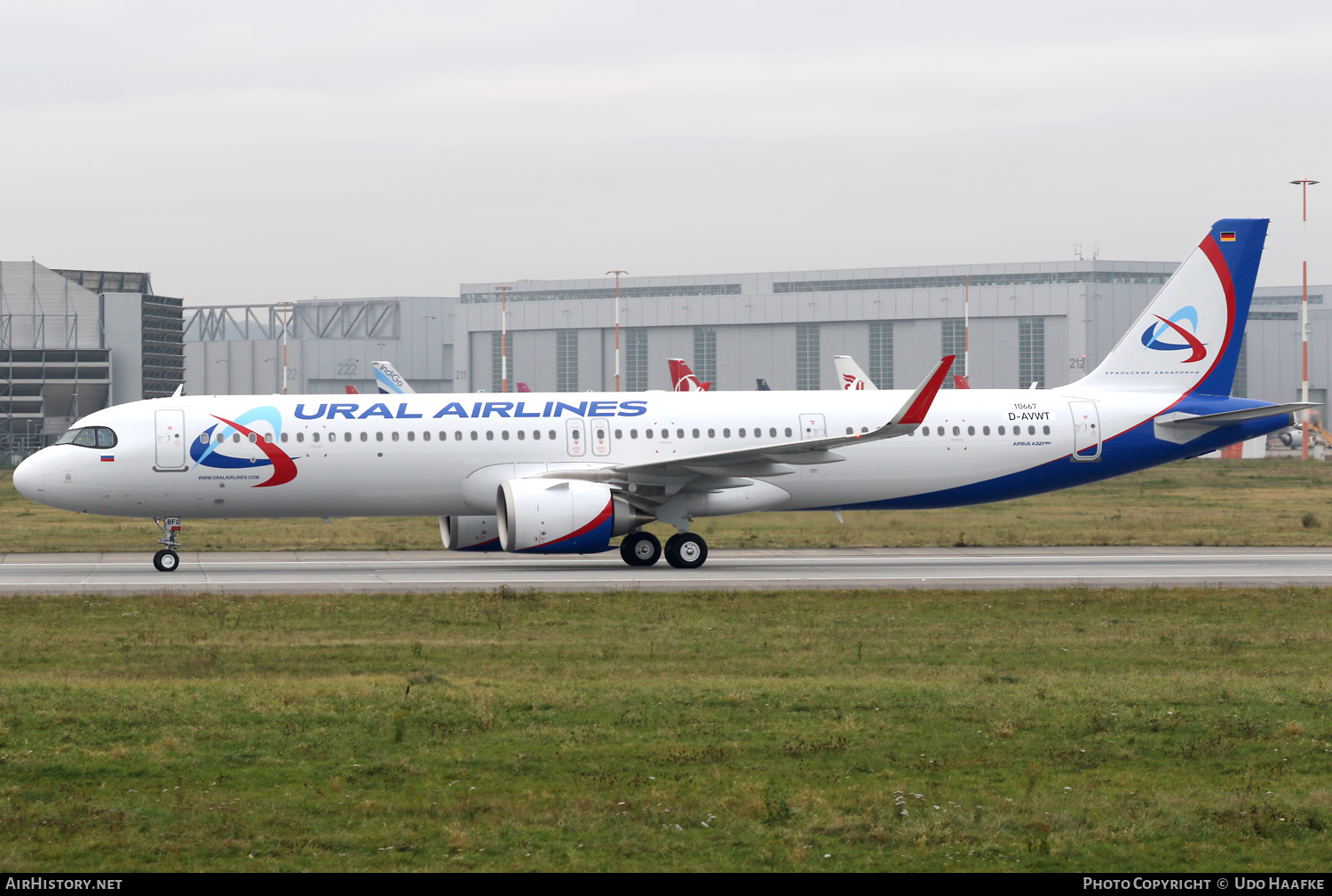 Aircraft Photo of D-AVWT / VQ-BFO | Airbus A321-251NX | Ural Airlines | AirHistory.net #422520